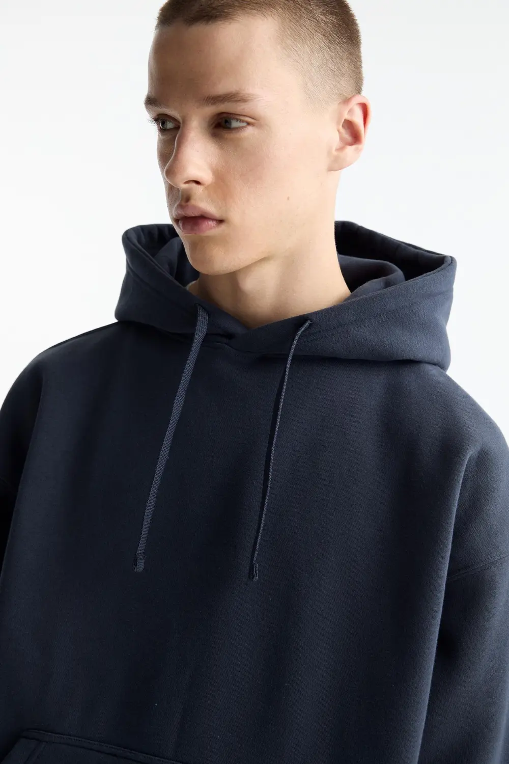 Sudadera básica capucha