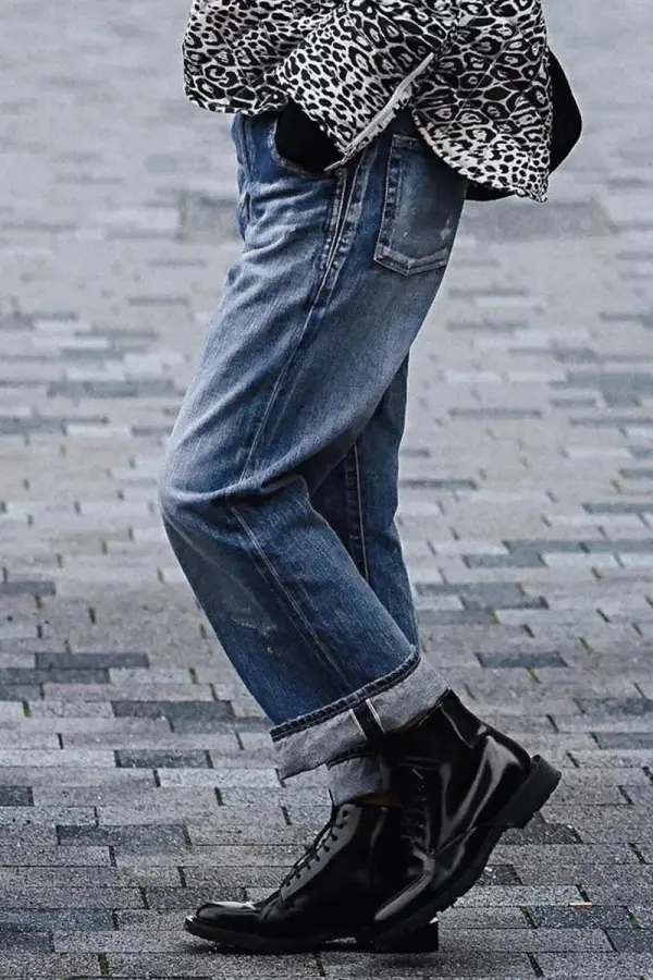Wash Ripped Roll Hem High Rise Straight Leg Jeans Without Belt