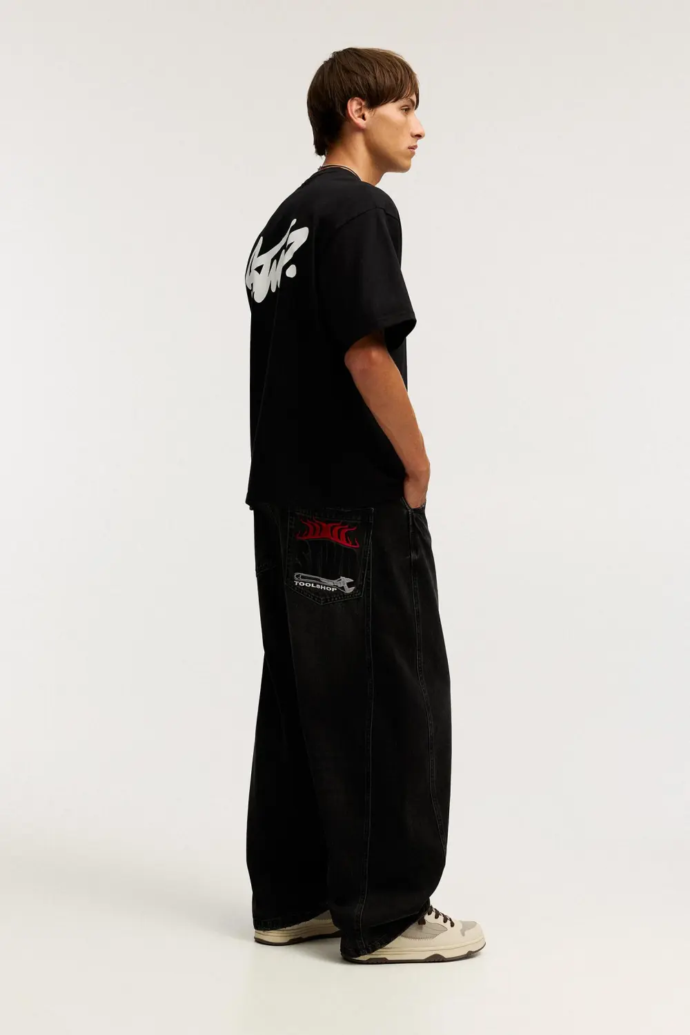T-shirt with STWD logo
