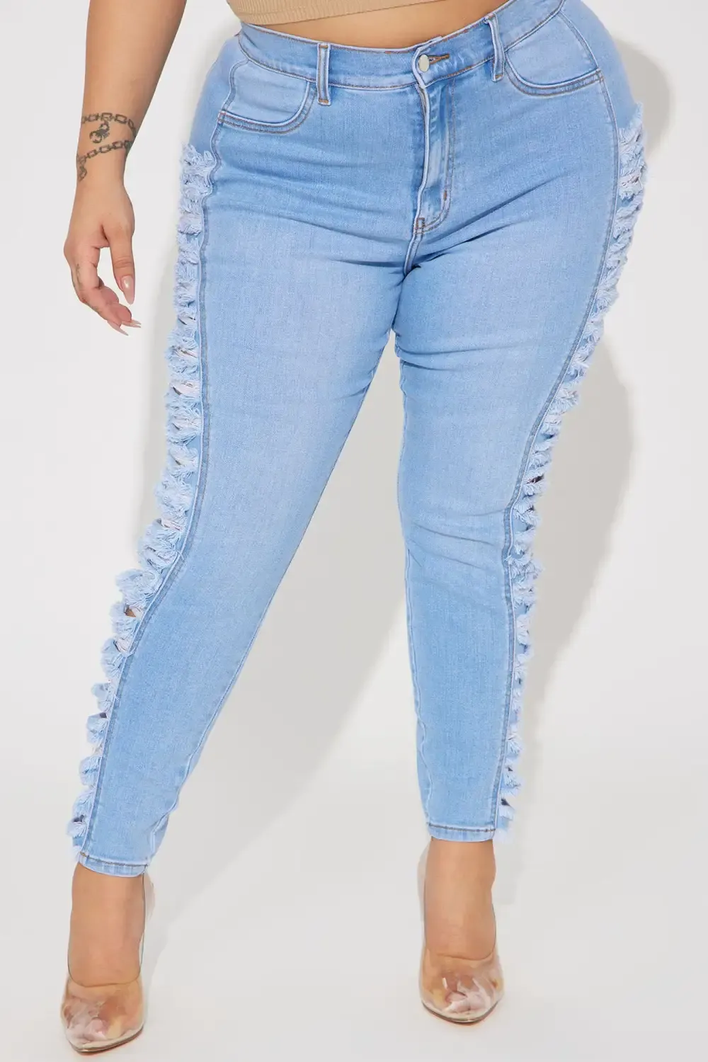 Adrenaline Rush Ripped Stretch Skinny Jean - Light Wash