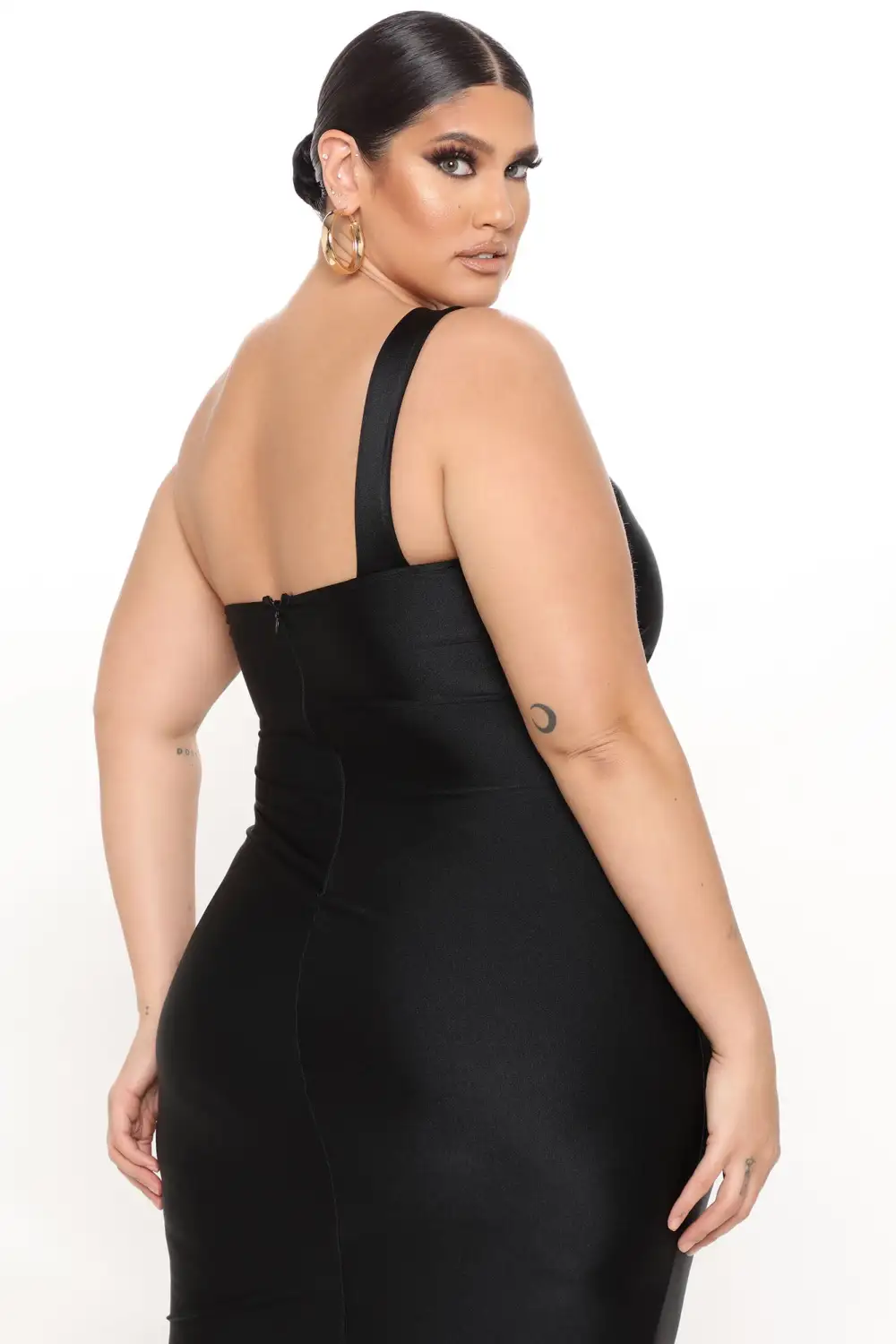 Calling You Over Maxi Dress - Black