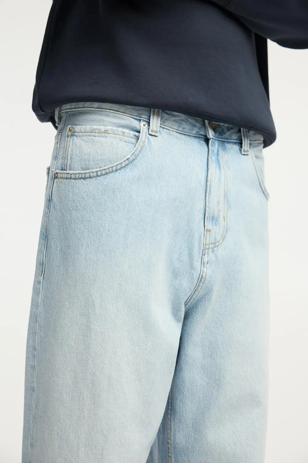 Loose baggy jeans
