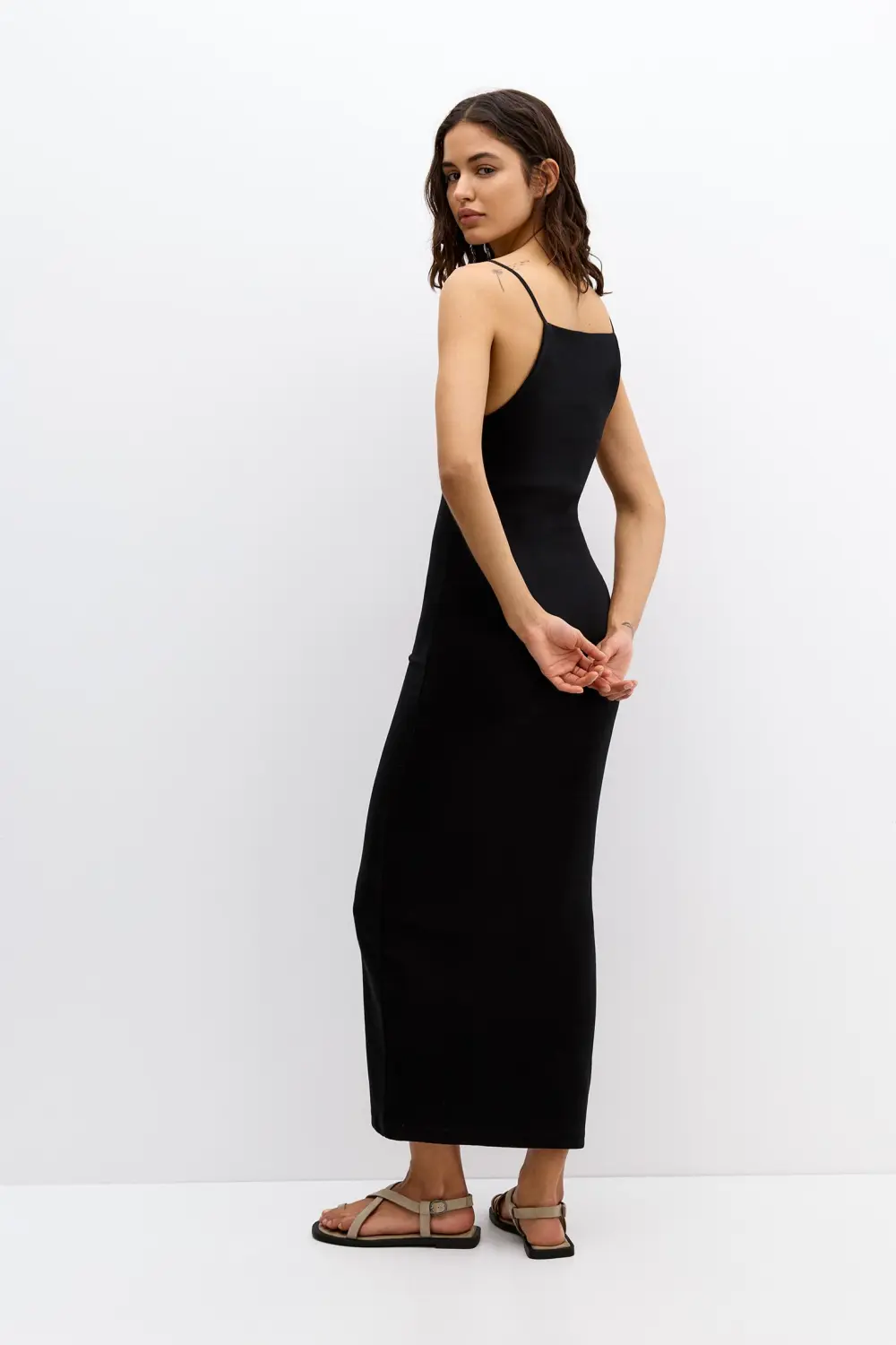 Vestido midi tirantes