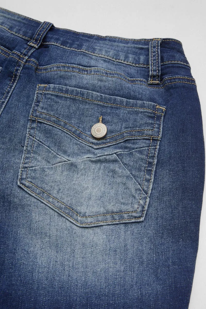 Raw Hem Wash High Stretch Mid Waist Capri Jeans