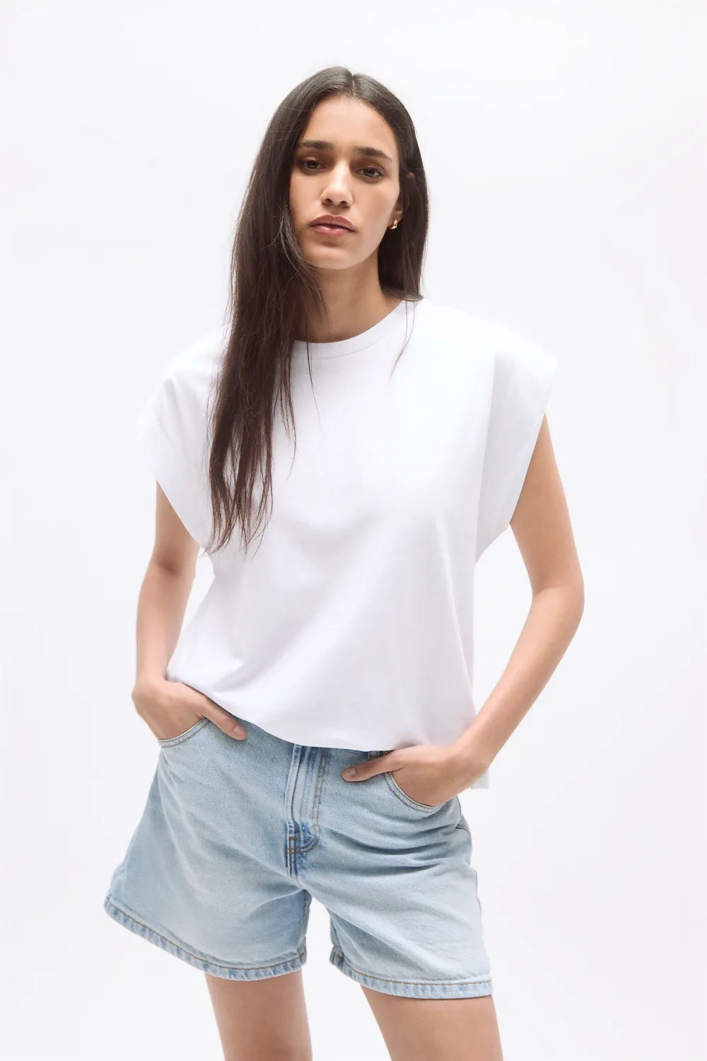 Camiseta manga sisa volumen