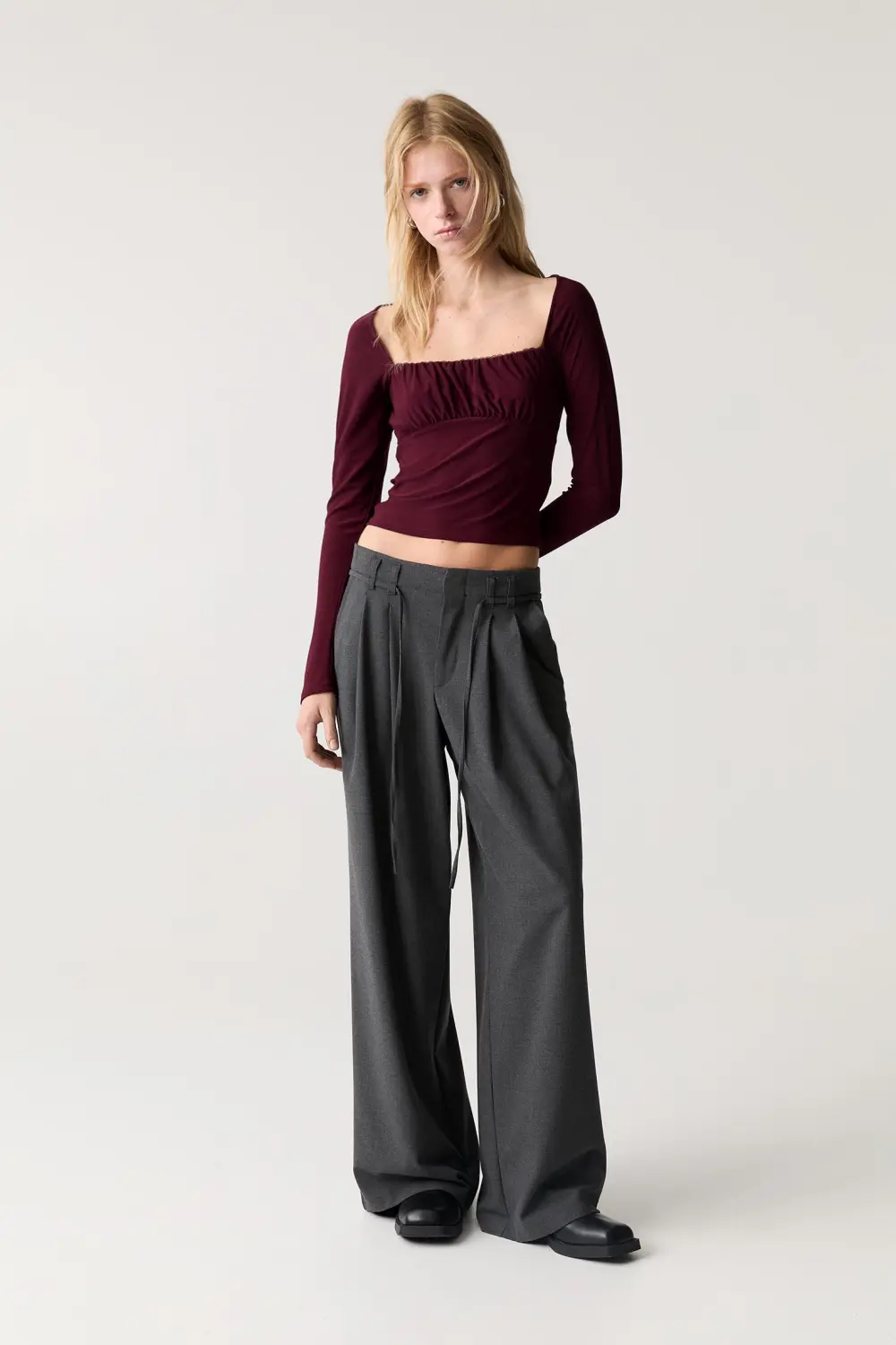 Long sleeve balconette top