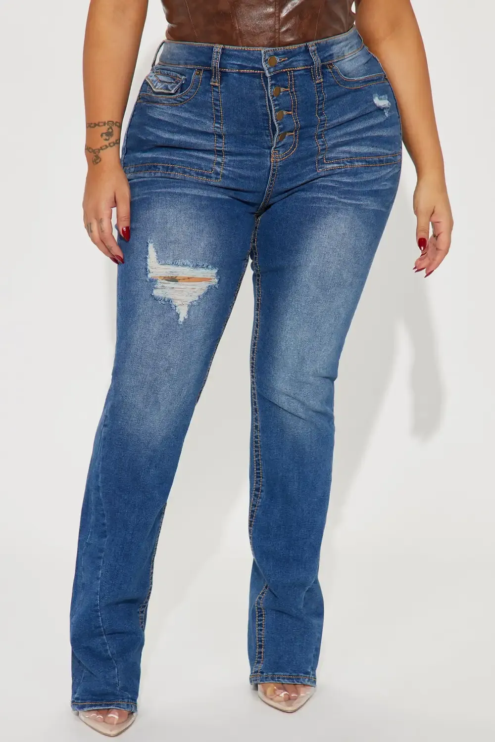 Getting Served Stretch Bootcut Jeans - Medium Wash