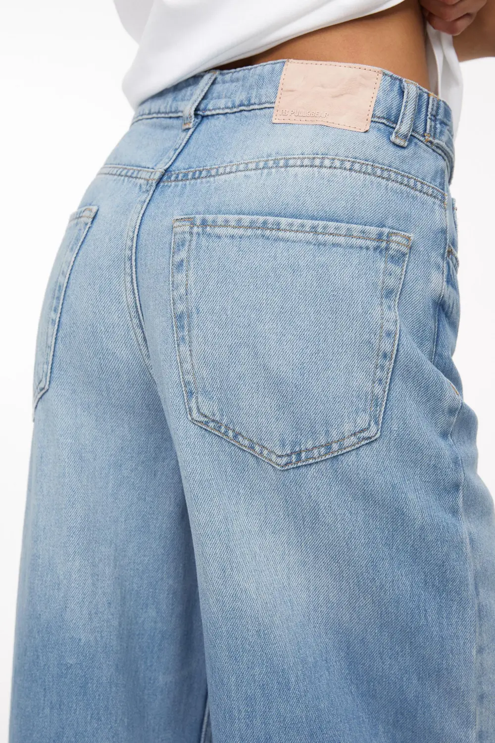 Jeans baggy wide leg detalle trabillas