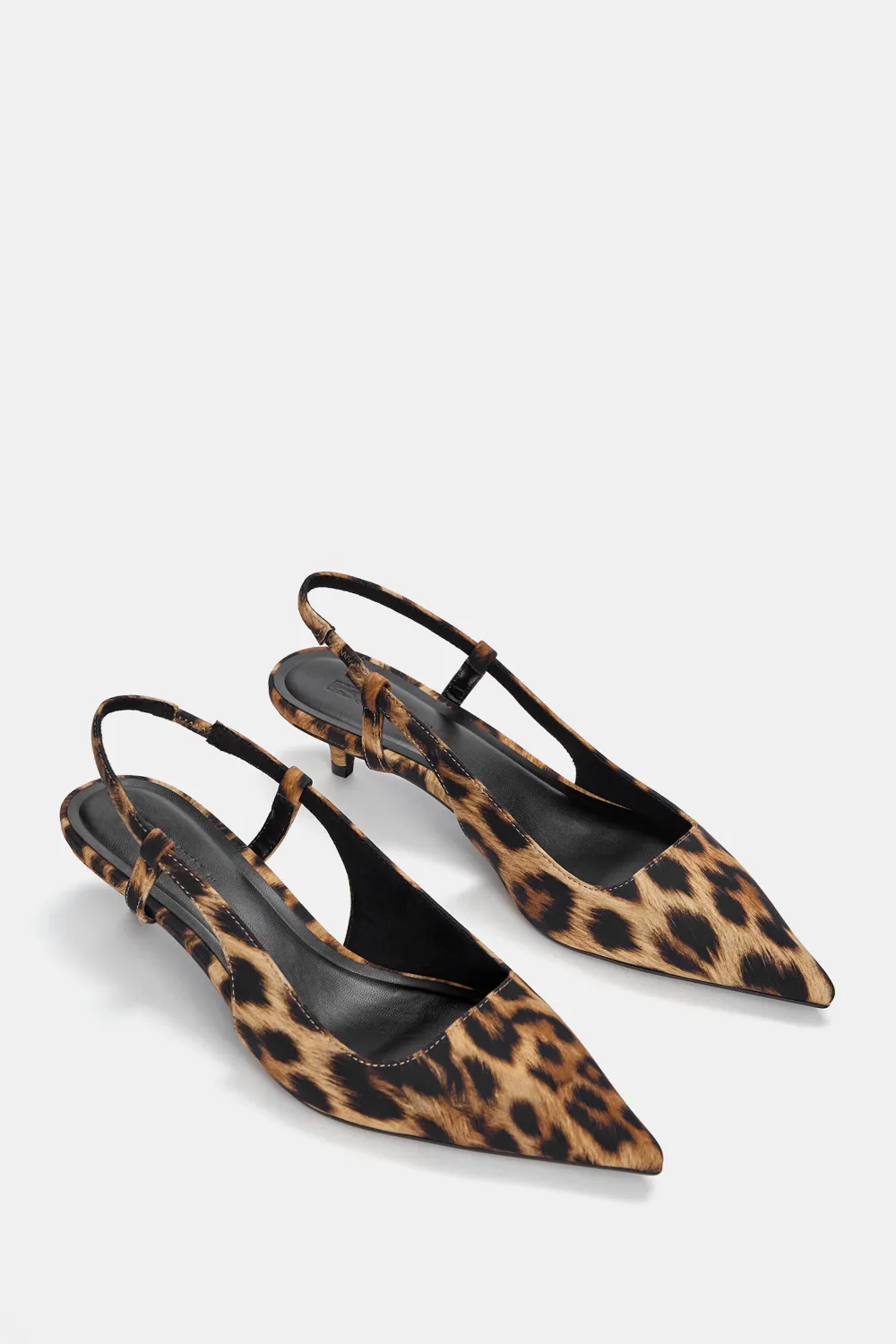 Zapatos tacón leopardo