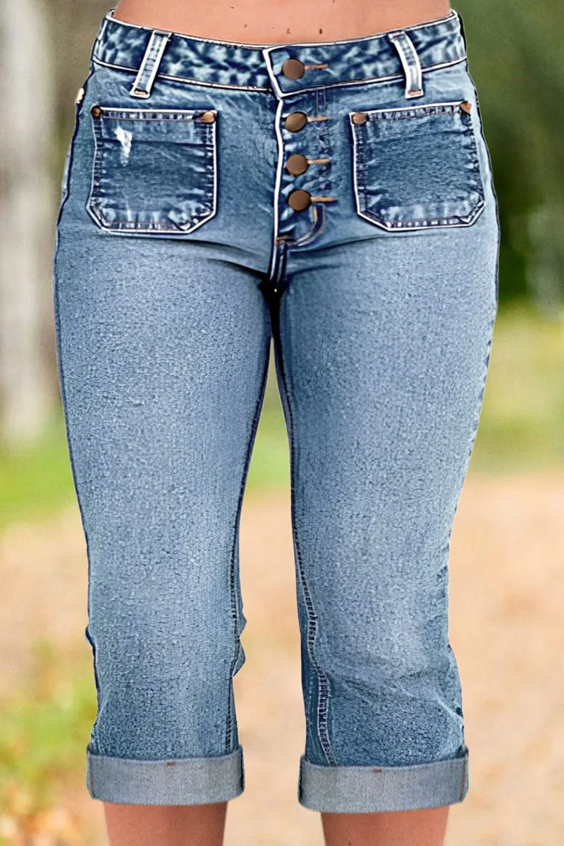 Floral Embroidered Button Fly Mid Rise Capri Jeans
