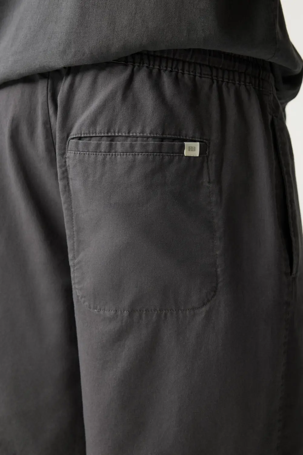 Linen blend jogger Bermuda shorts