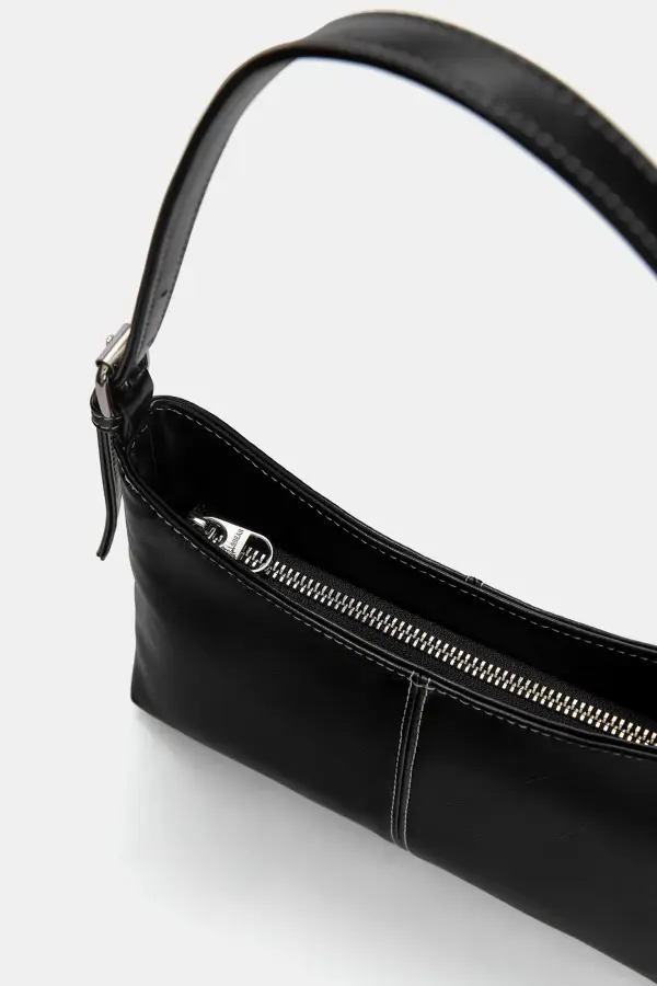 Bolso de hombro costuras