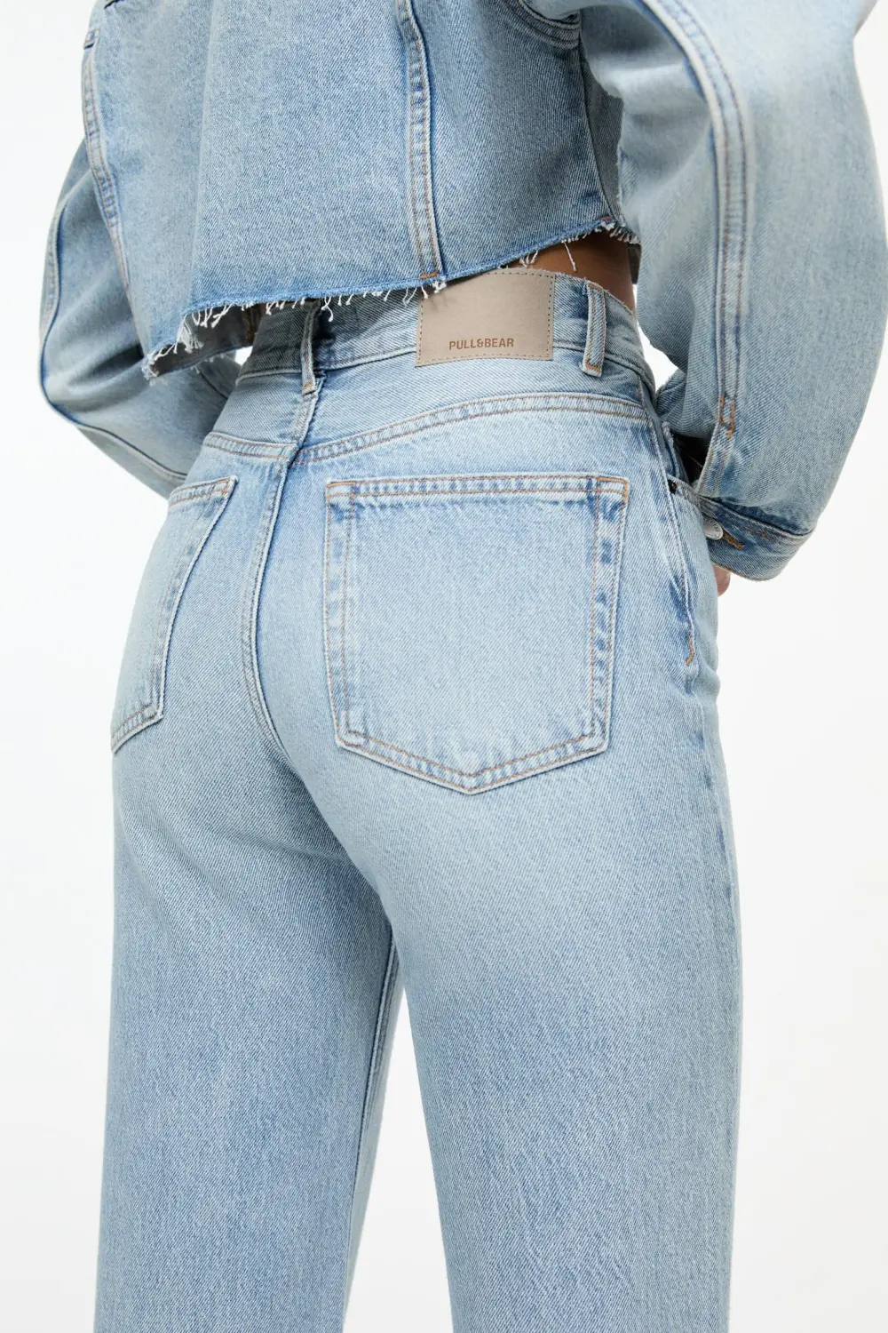 Jeans rectos tiro alto