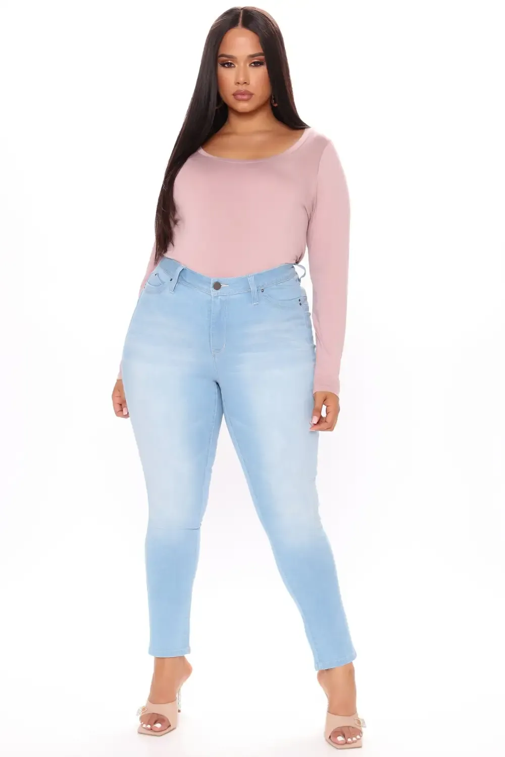 Statuesque Booty Lifting Jeans - Light Blue Wash