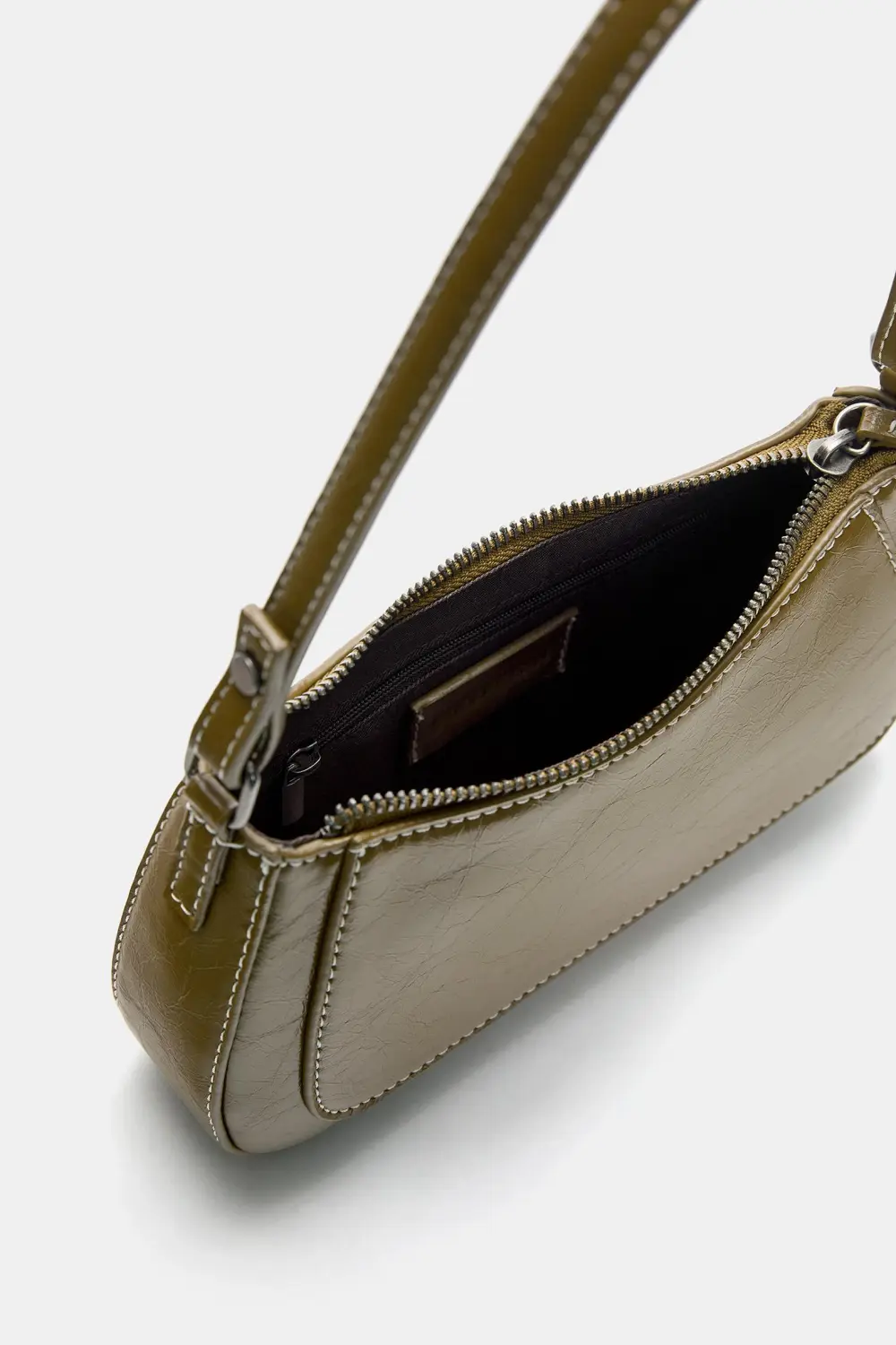 Bolso de hombro costuras