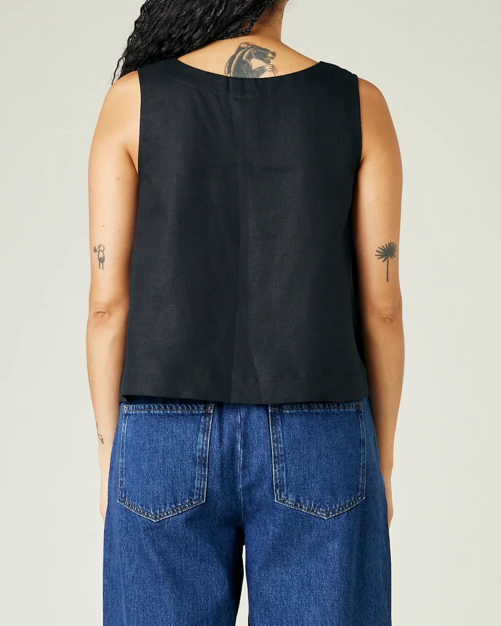 BLACK LINEN TOP