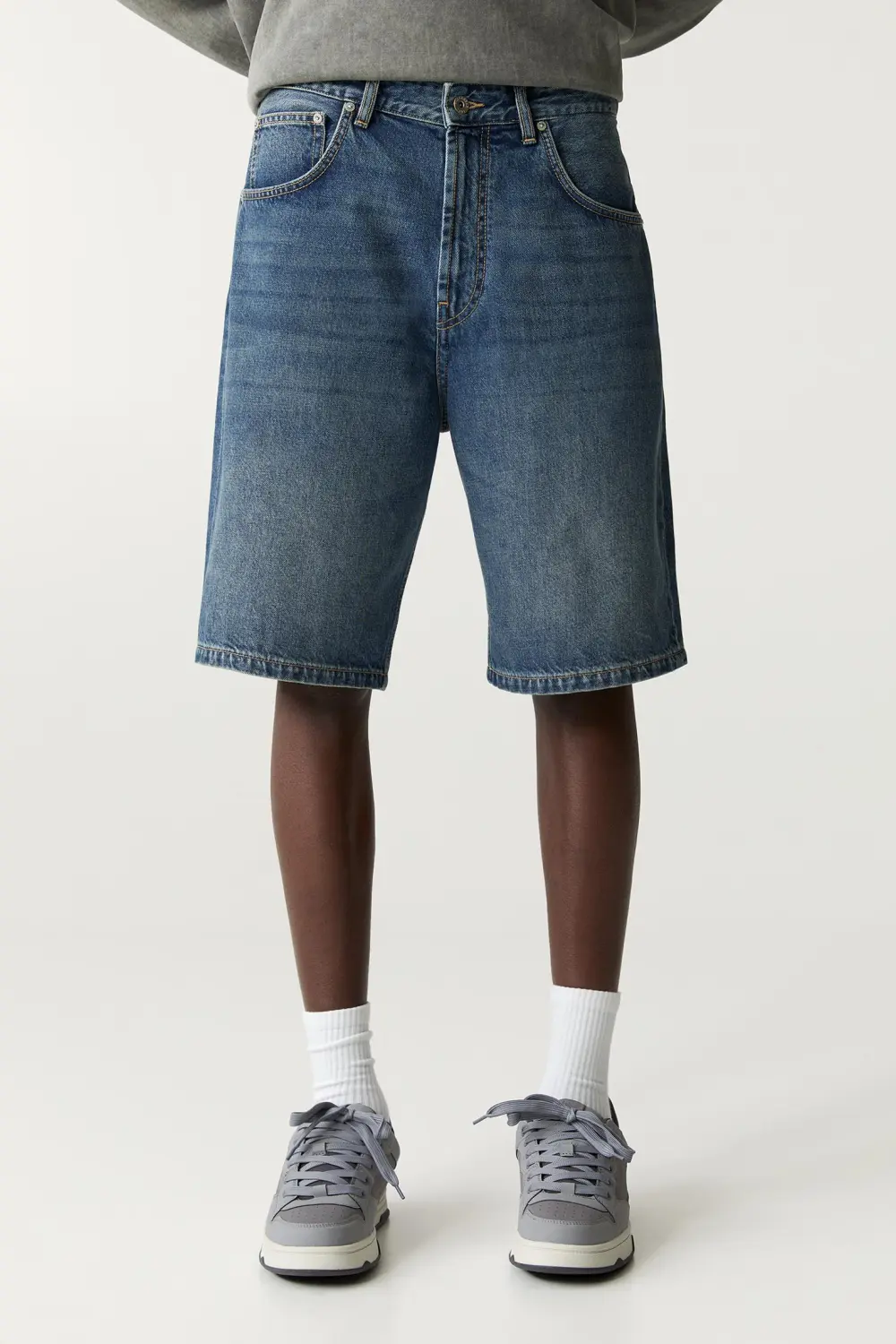 Baggy denim Bermuda shorts