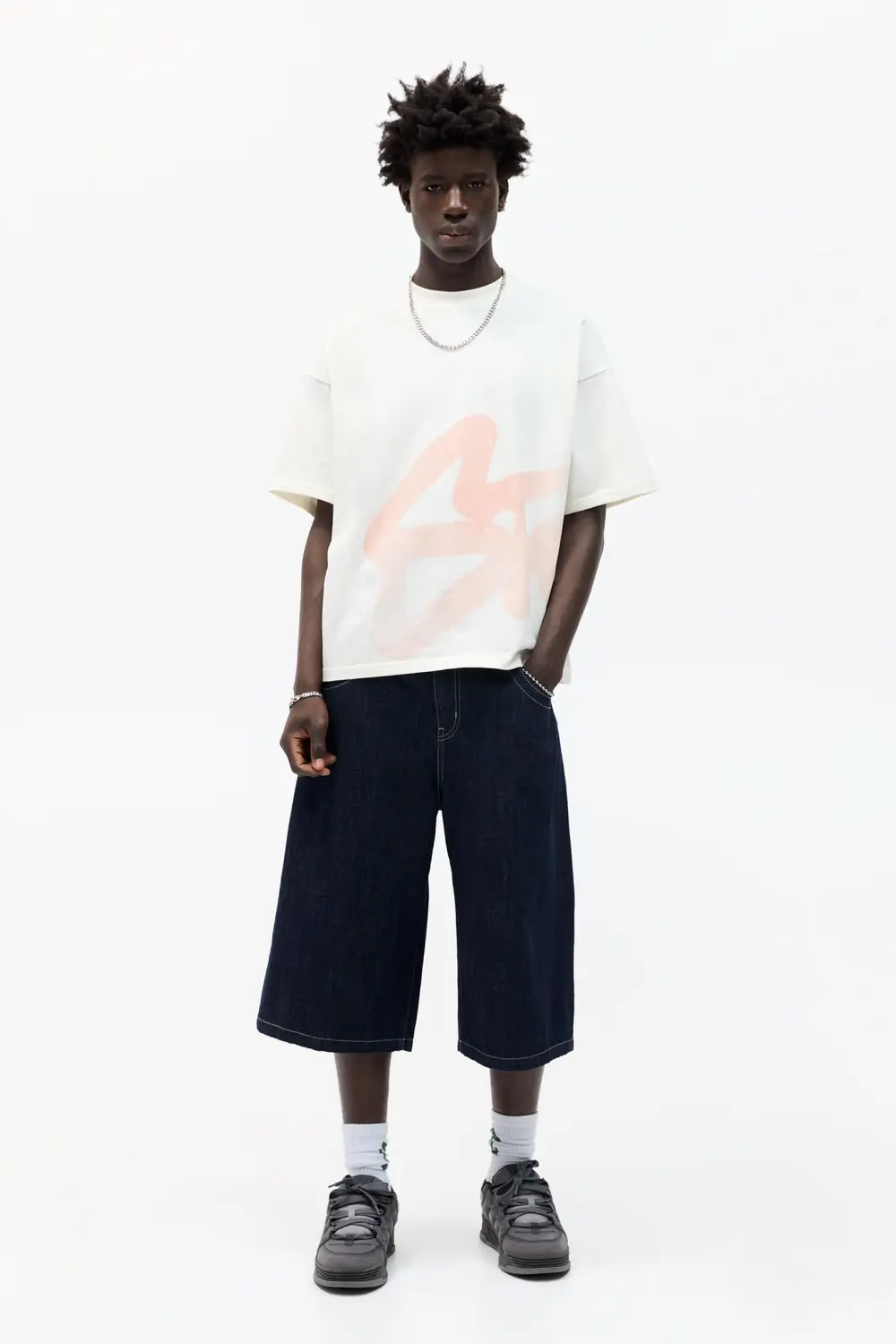 Short sleeve T-shirt with an STWD graphic