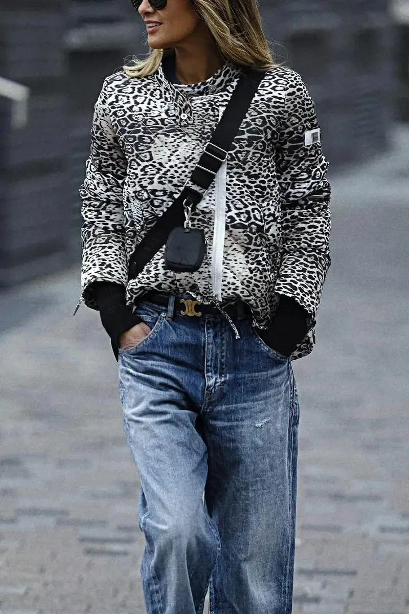 Wash Ripped Roll Hem High Rise Straight Leg Jeans Without Belt