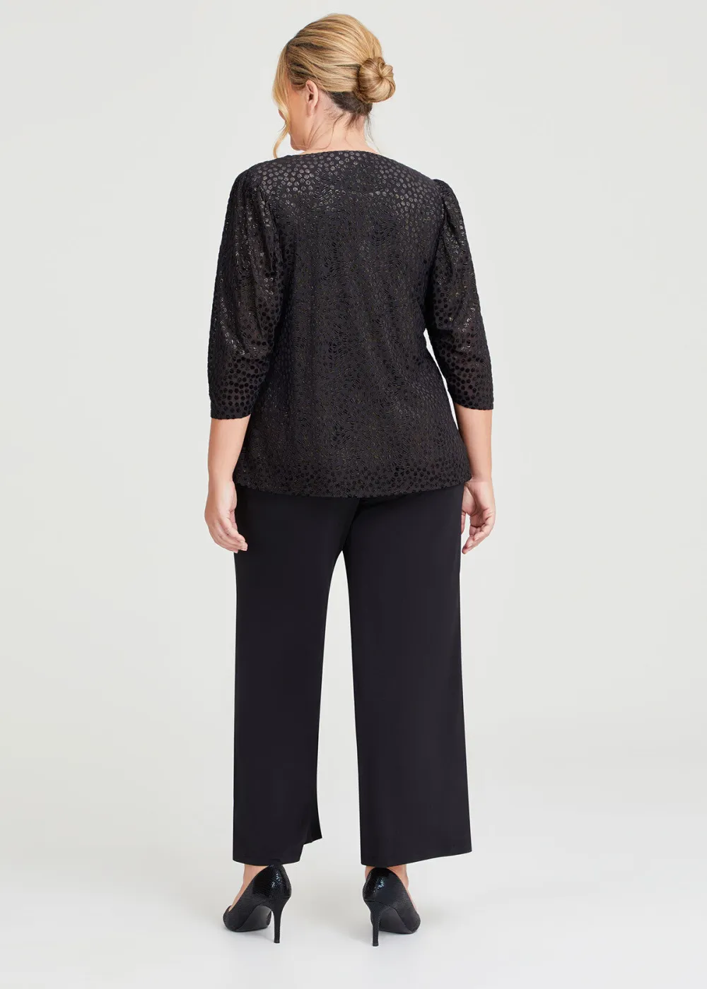Velvet Spot Puff Sleeve Top