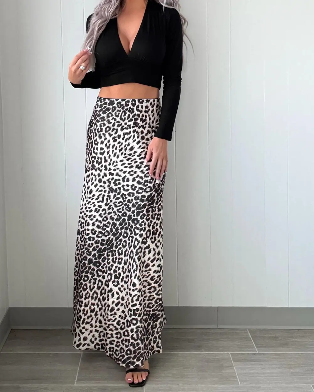 Plunge Neck Crop Top - Black