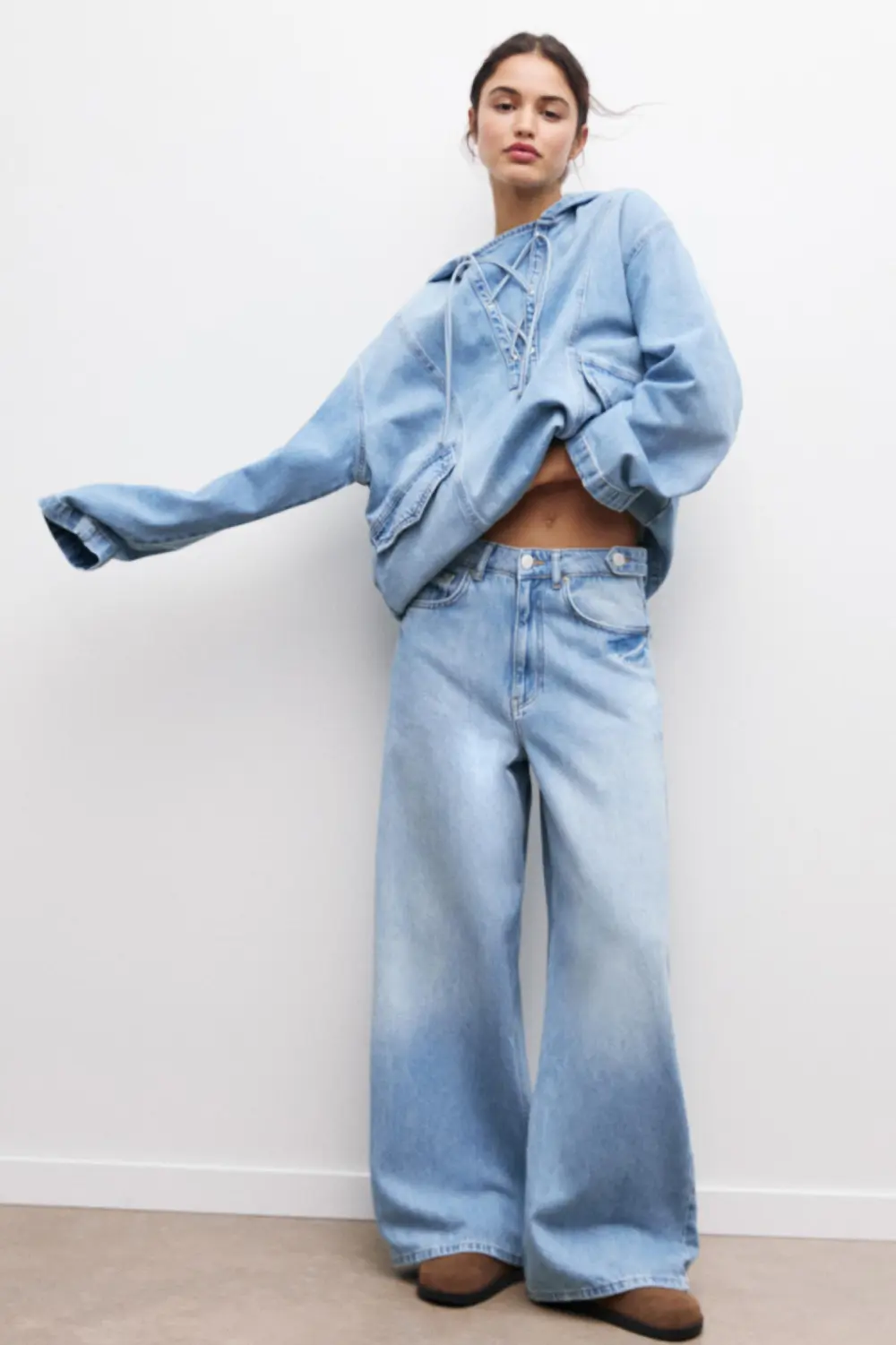 Jeans baggy wide leg detalle trabillas
