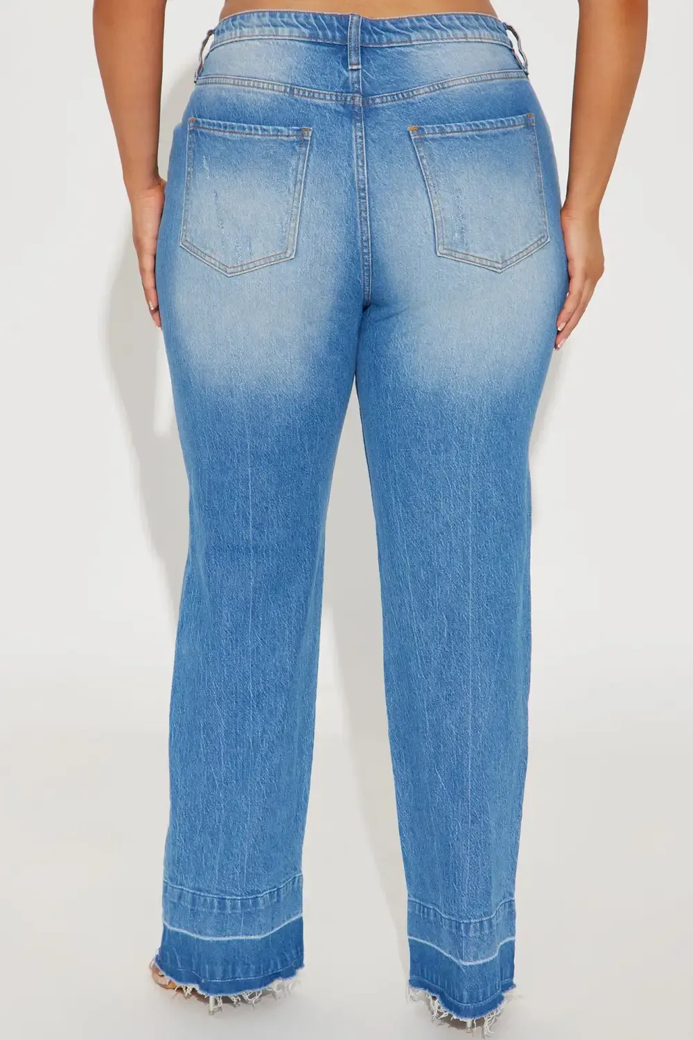 Fair Game Straight Leg Jeans - Medium Wash