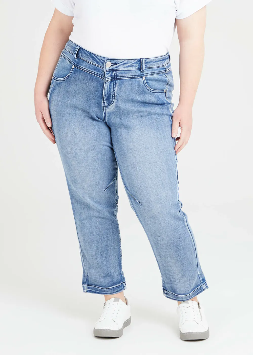 Petite Easy Fit Denim Jean