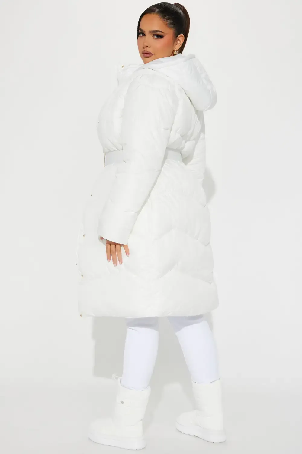 Snow Style Belted Puffer Jacket - White