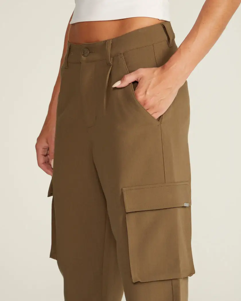 Midtown Straight Leg Cargo Pant