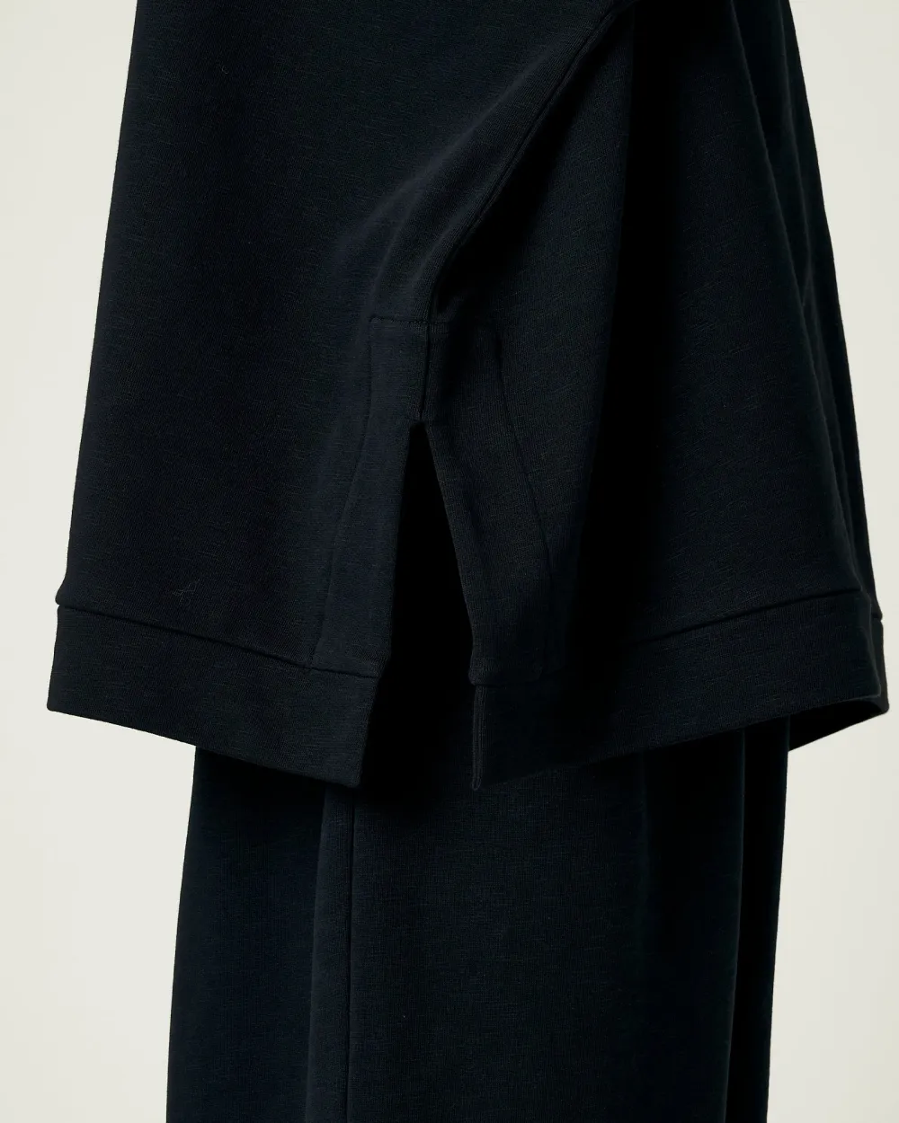 BLACK COTTON JERSEY TOP
