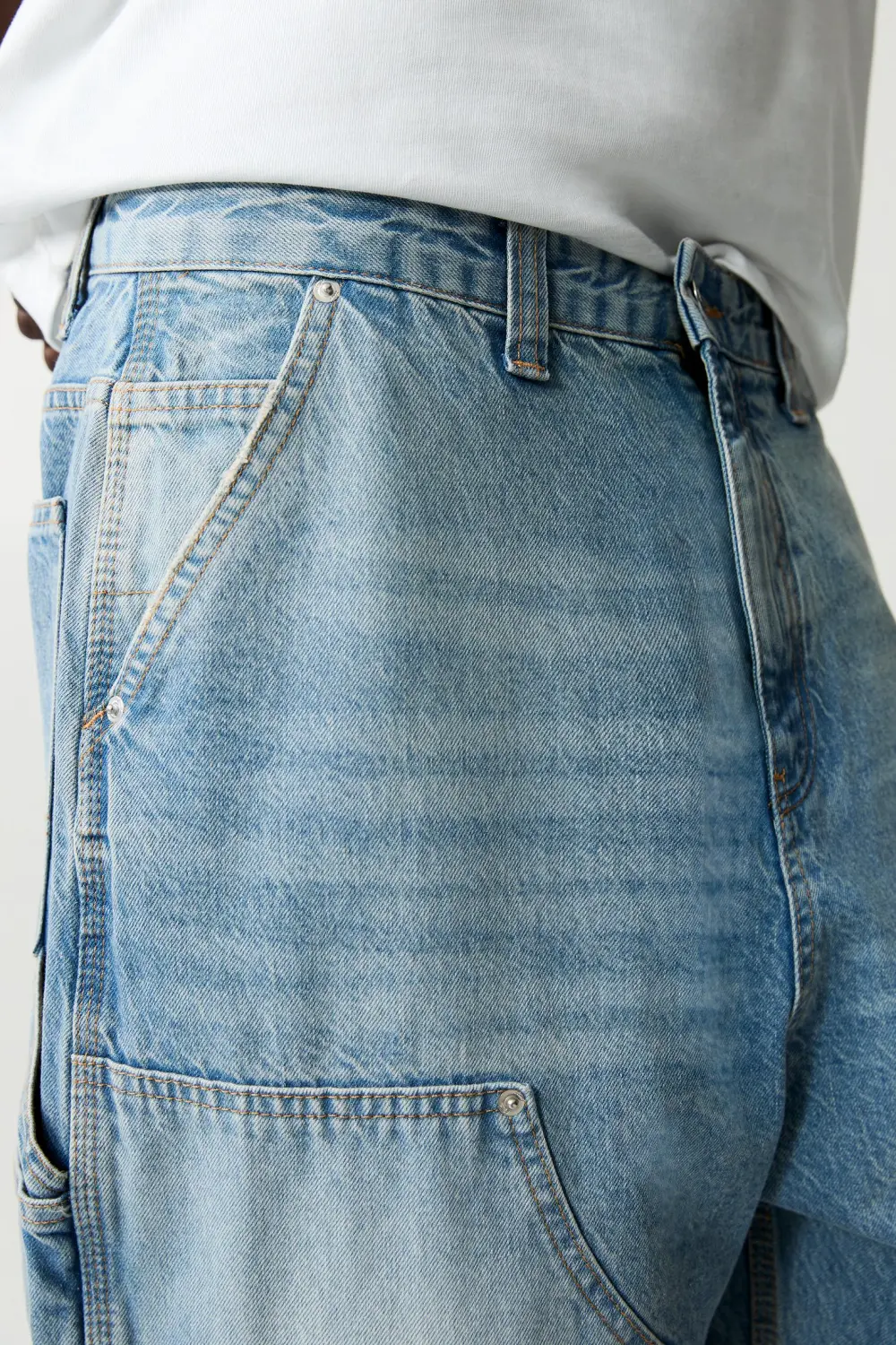 Wide-leg carpenter jeans