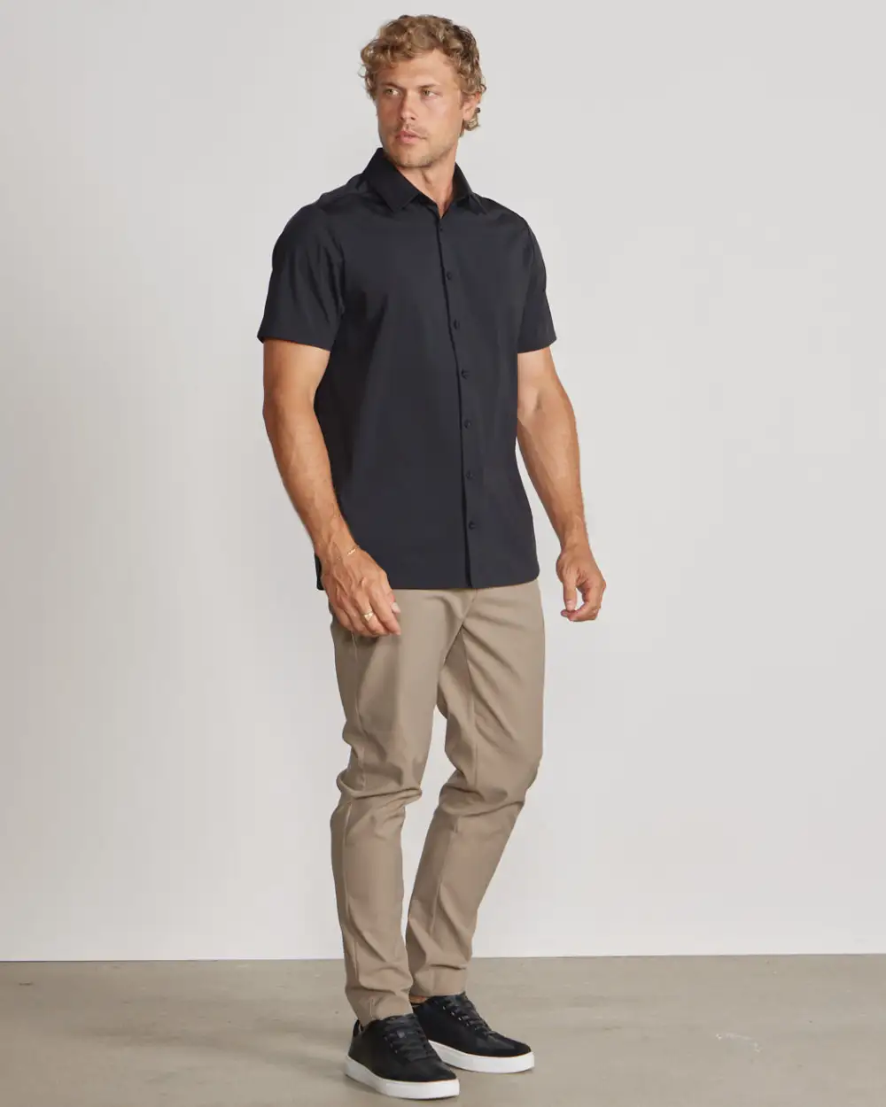 Executive Stretch 2.0 Short Sleeve Button Down