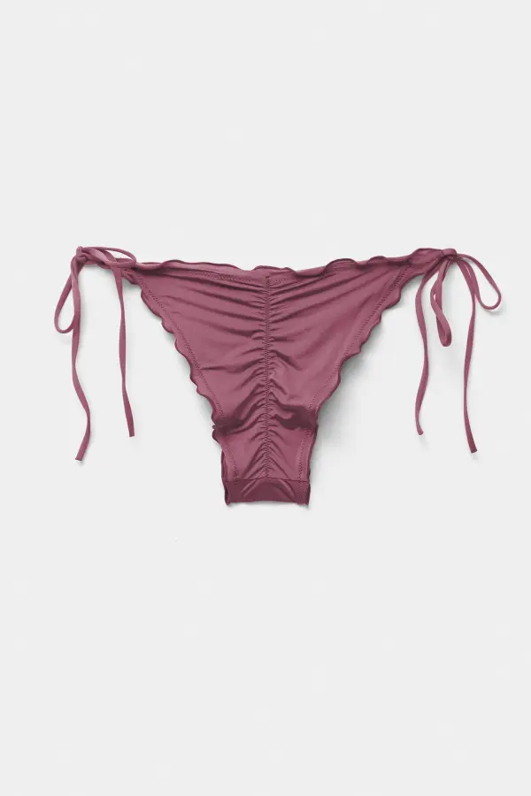Ruffled bikini bottoms
