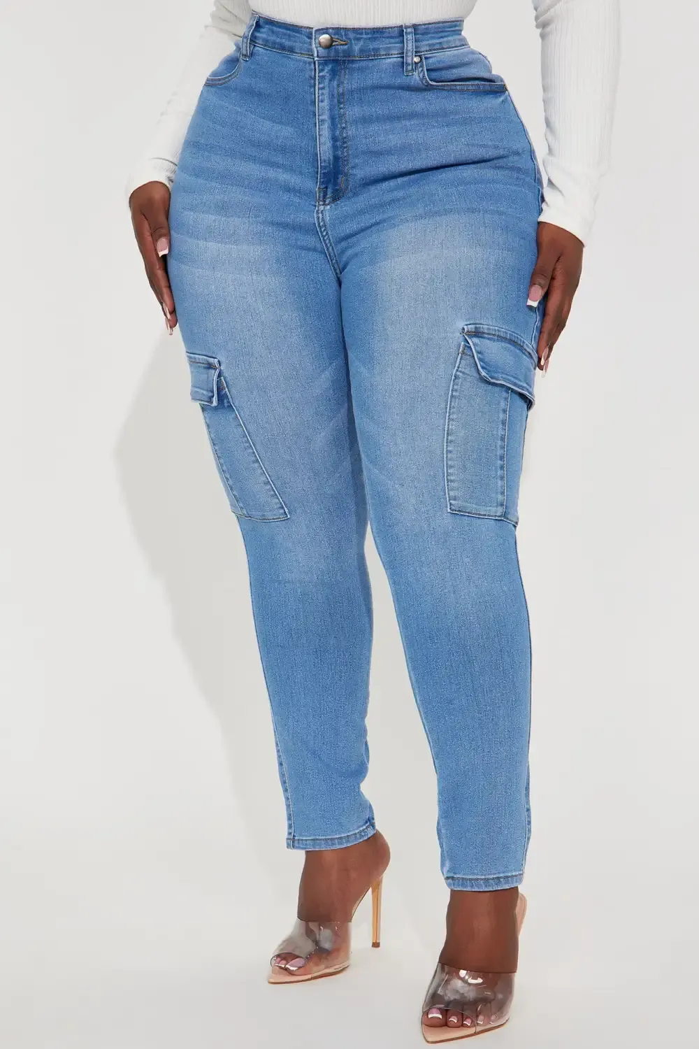 On The Roster Stretch Cargo Jean - Medium Wash