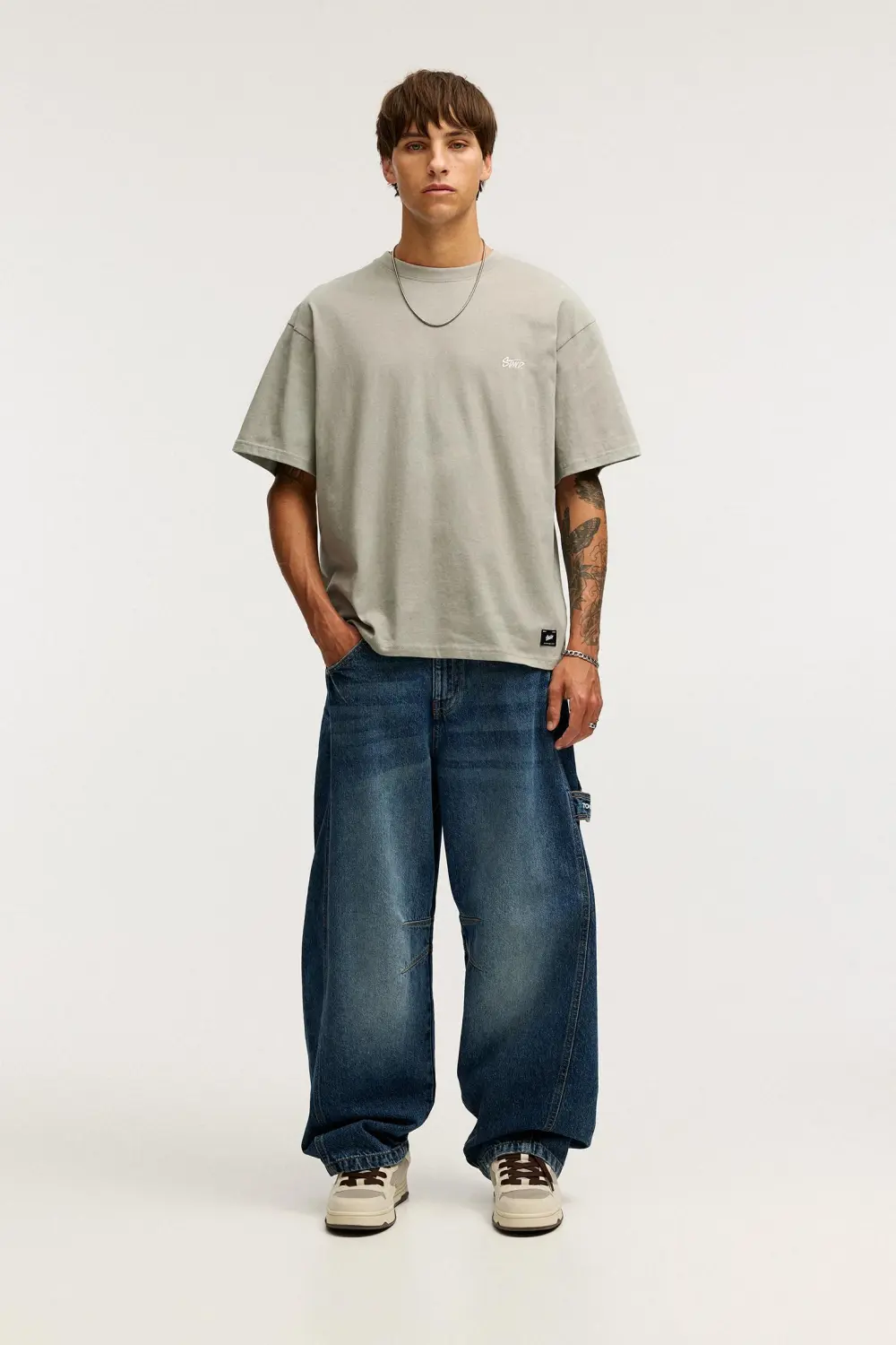 T-shirt with STWD logo
