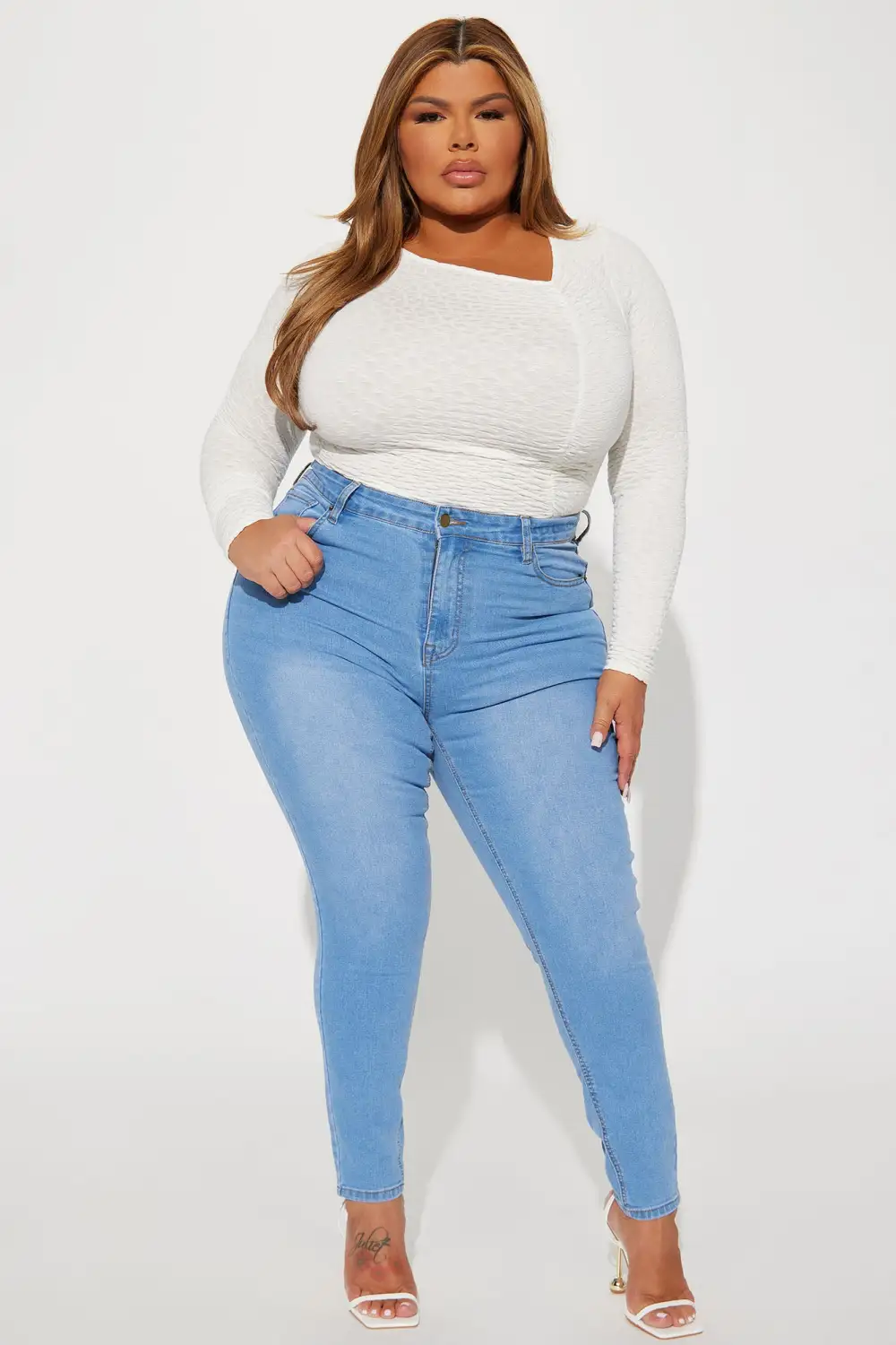 Vibe Check Curvy Stretch Skinny Jeans - Light Wash