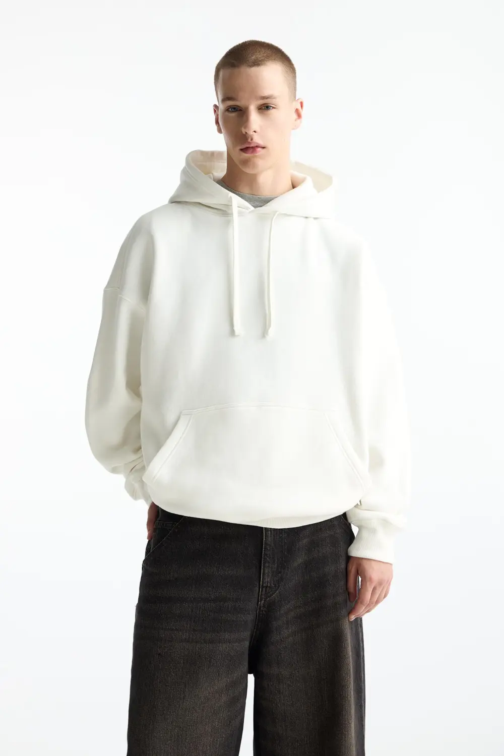 Sudadera básica capucha
