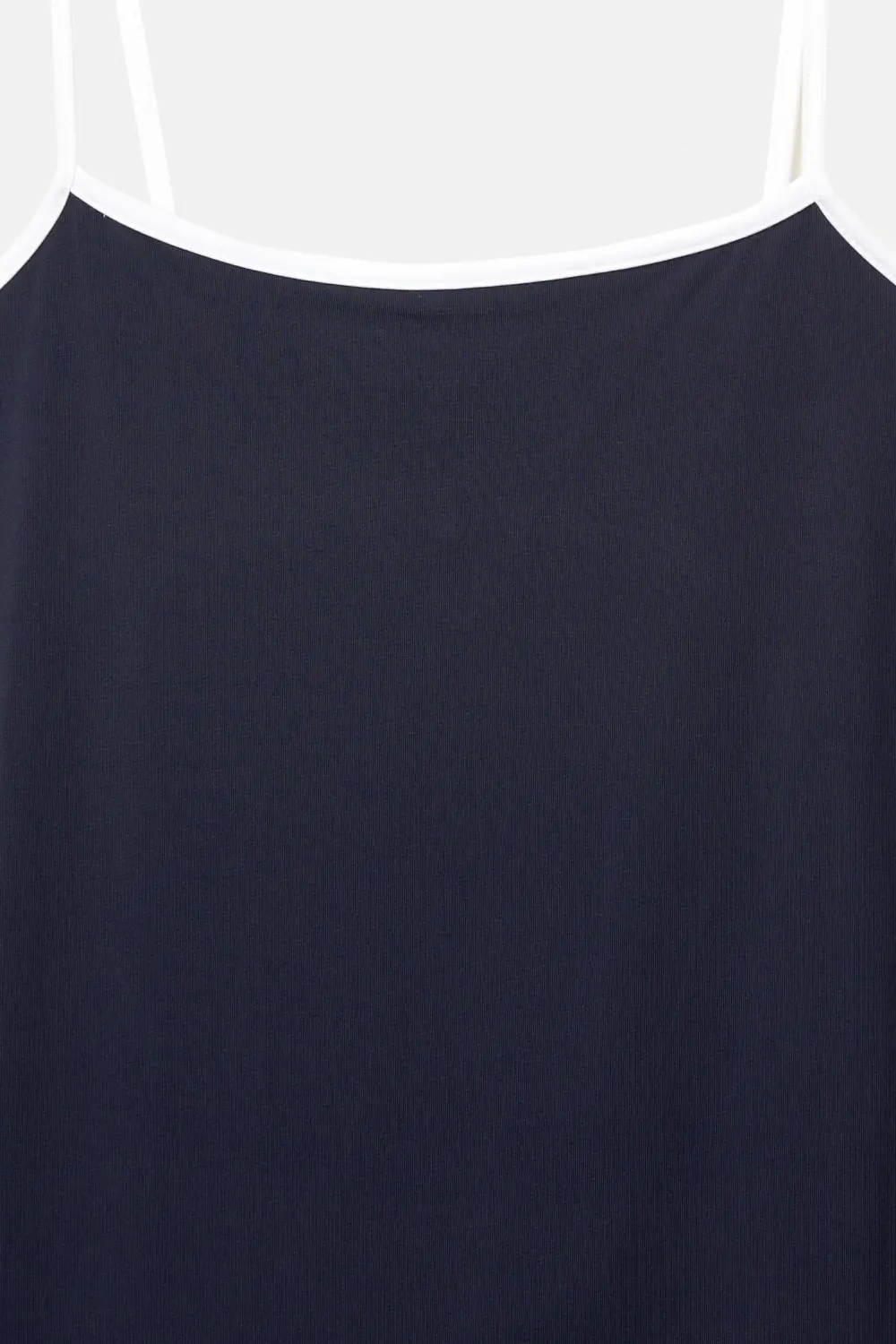 Vestido midi tirantes cut out