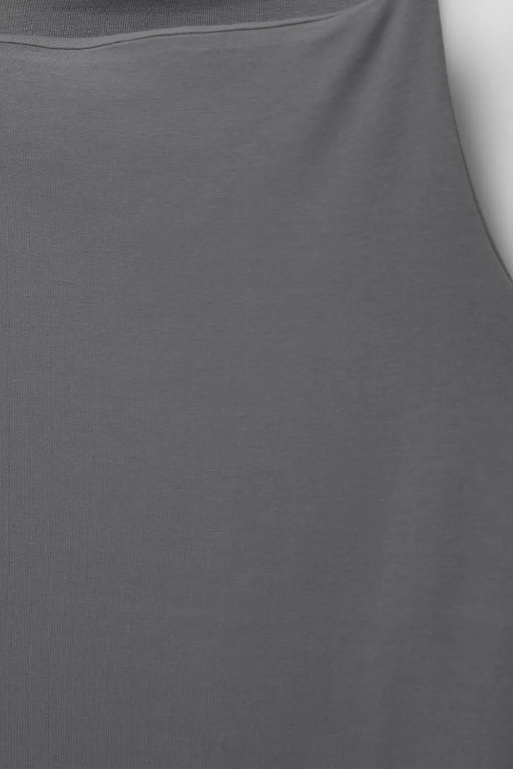 Vestido midi tirantes