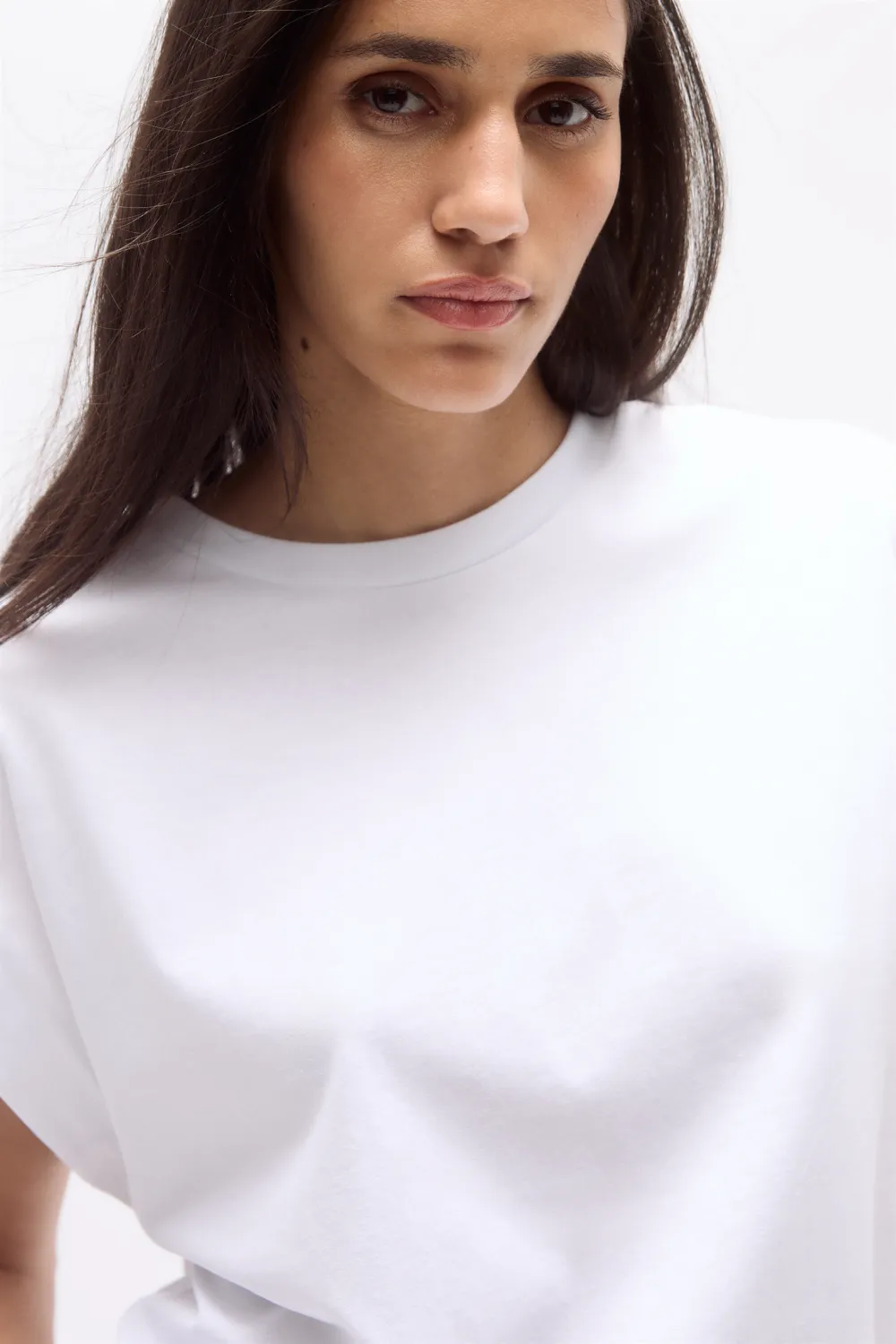 Camiseta manga sisa volumen