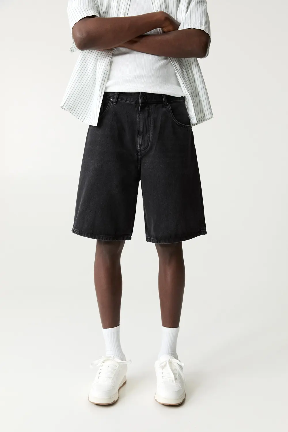Baggy denim Bermuda shorts