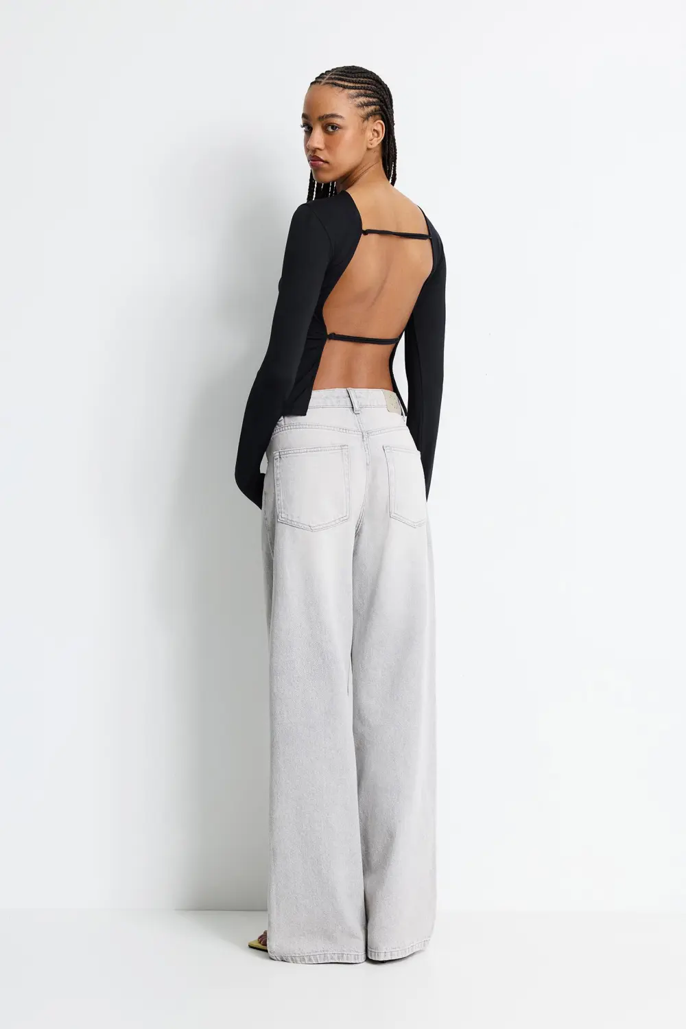 Polyamide top with open back straps