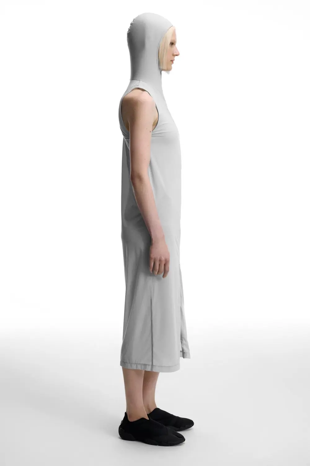 Vestido largo capucha Johanna Parv