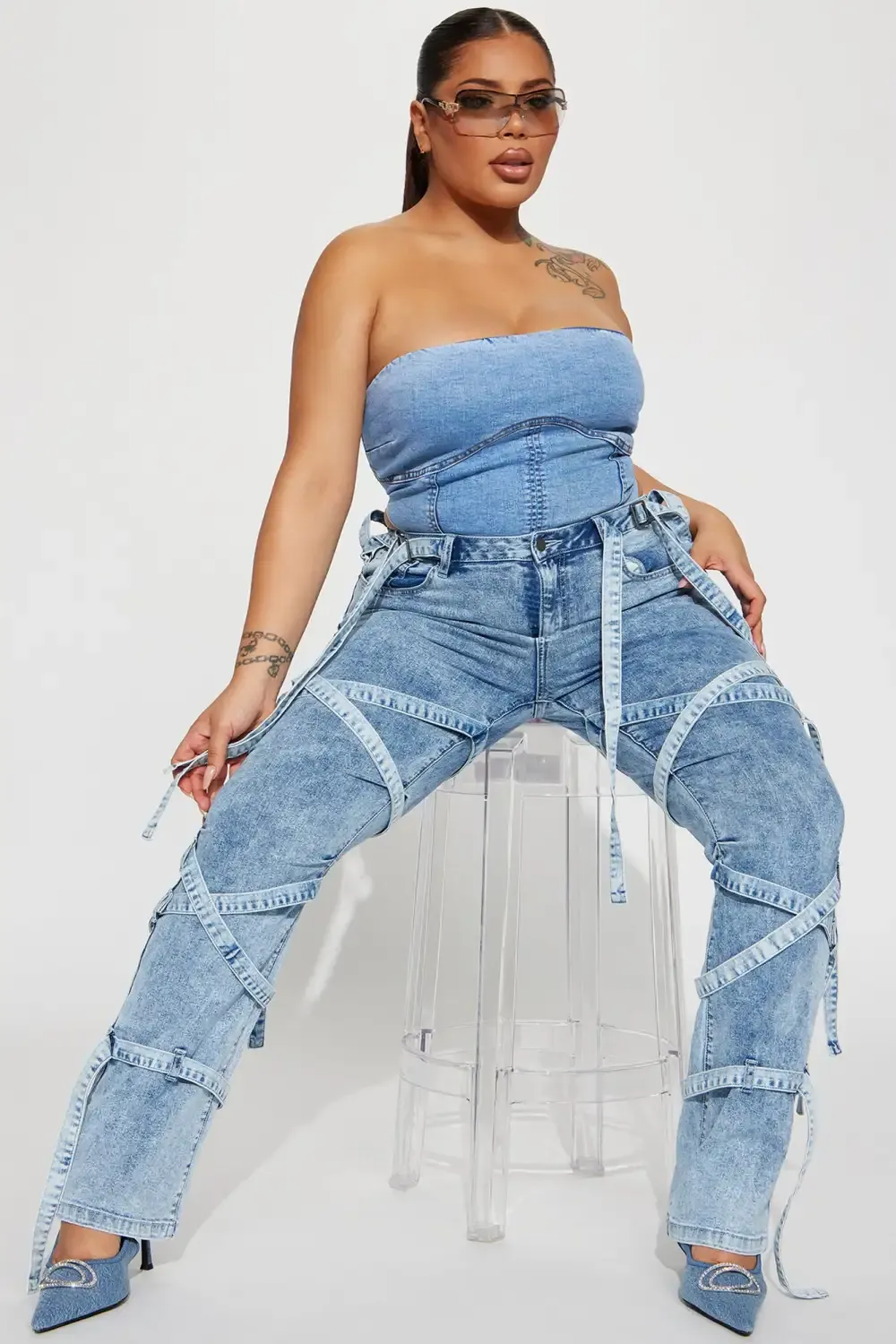 Strapped In Stretch Slim Straight Leg Jeans - Light Wash