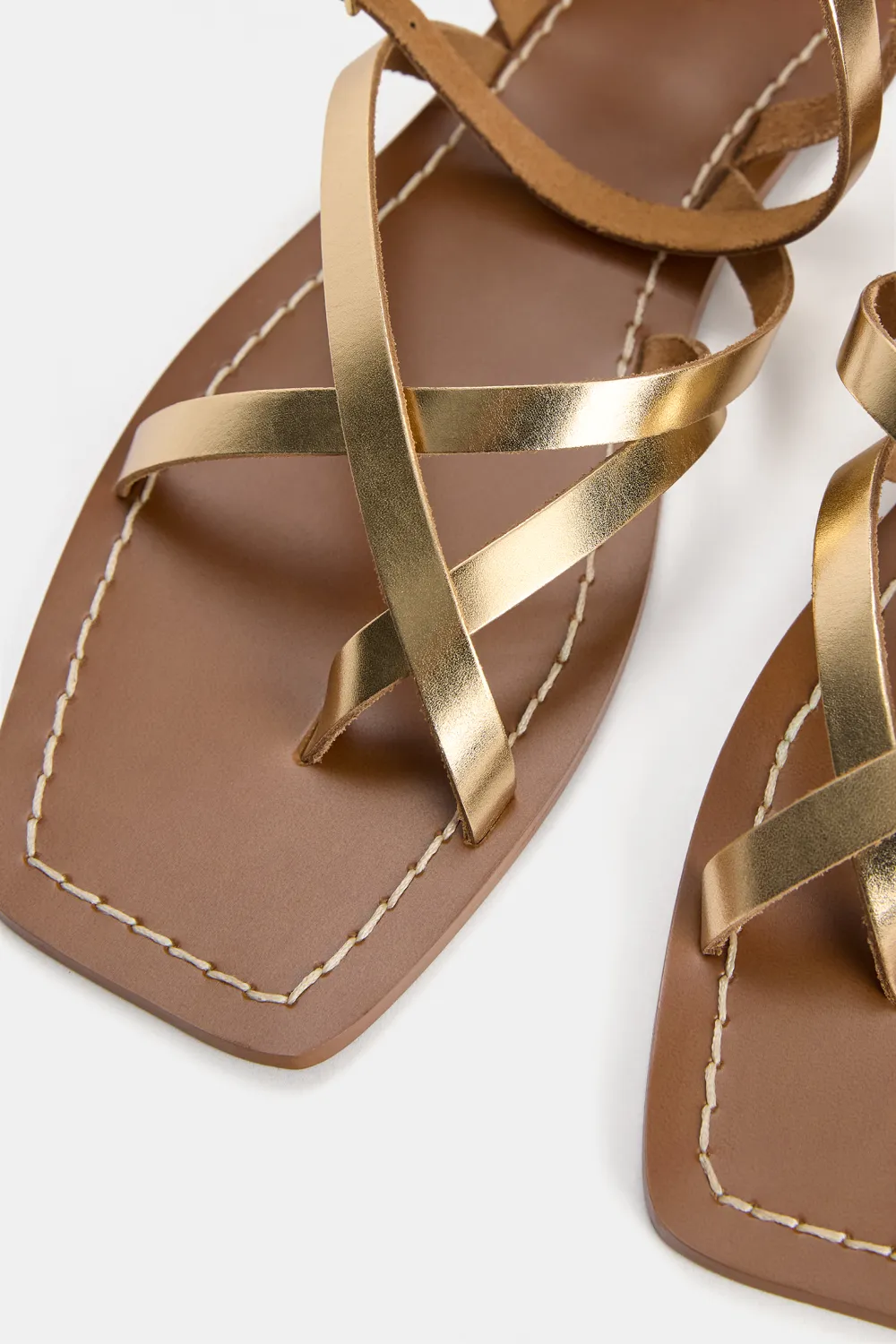 Sandalias planas piel