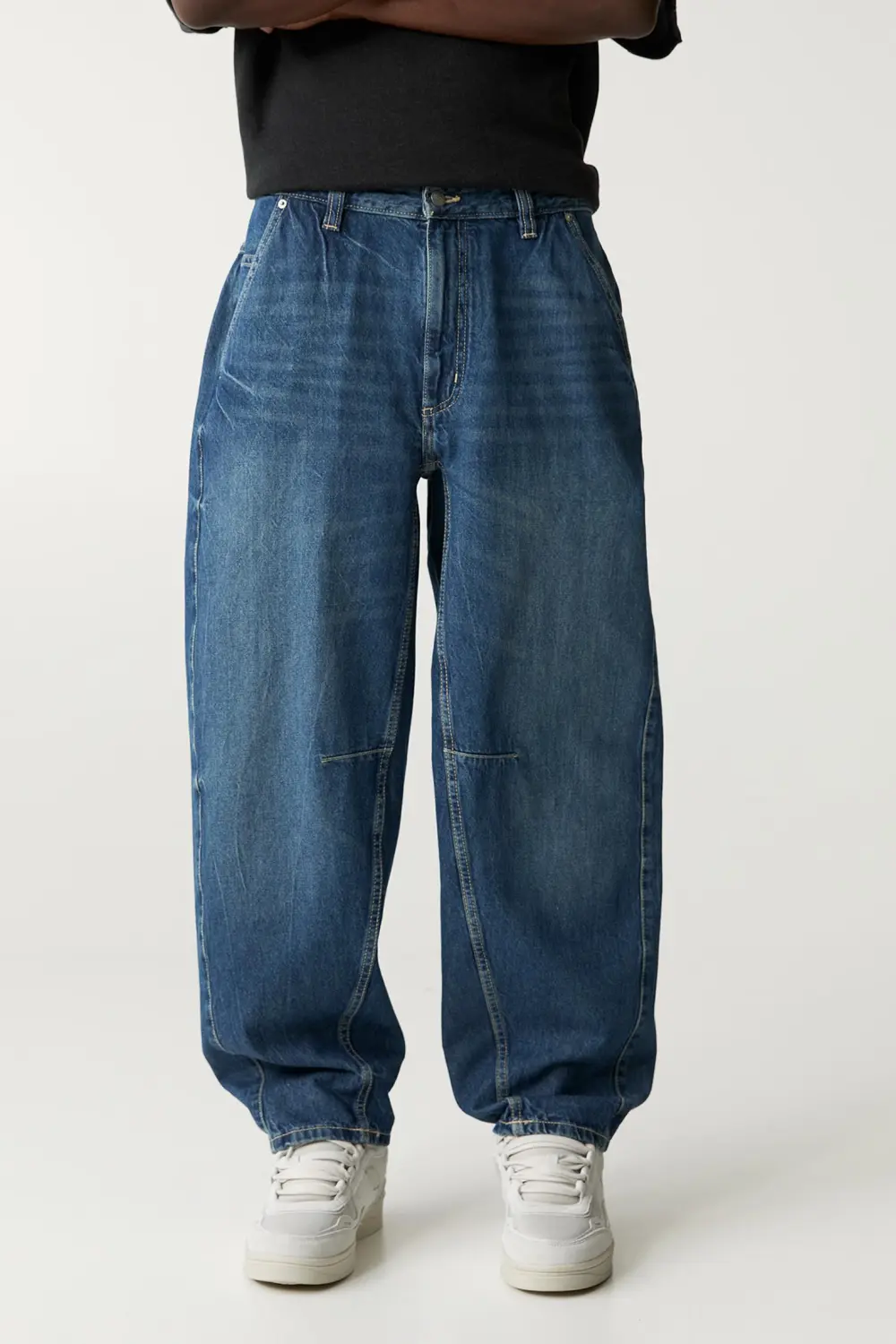 Balloon fit jeans