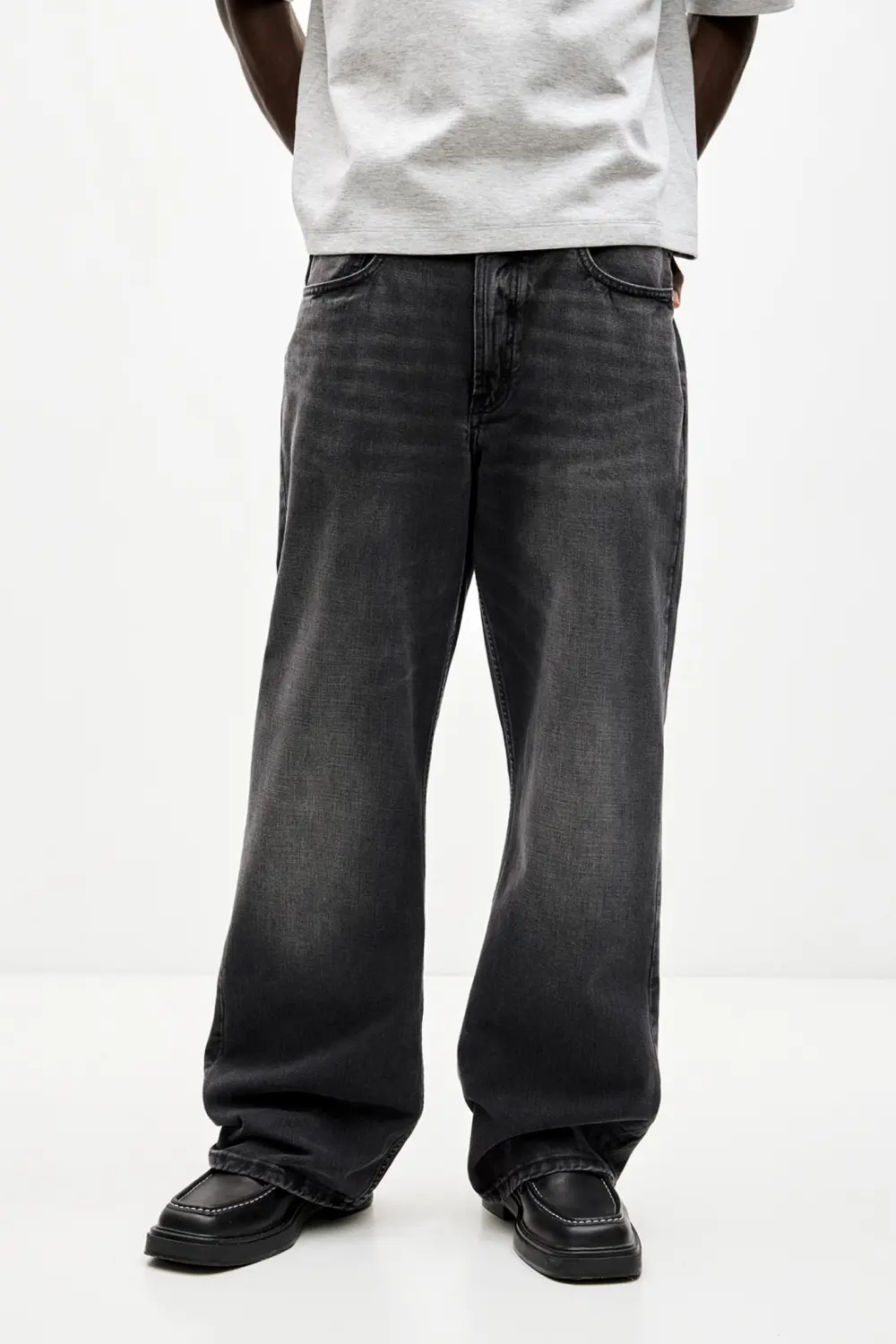 Loose flared jeans