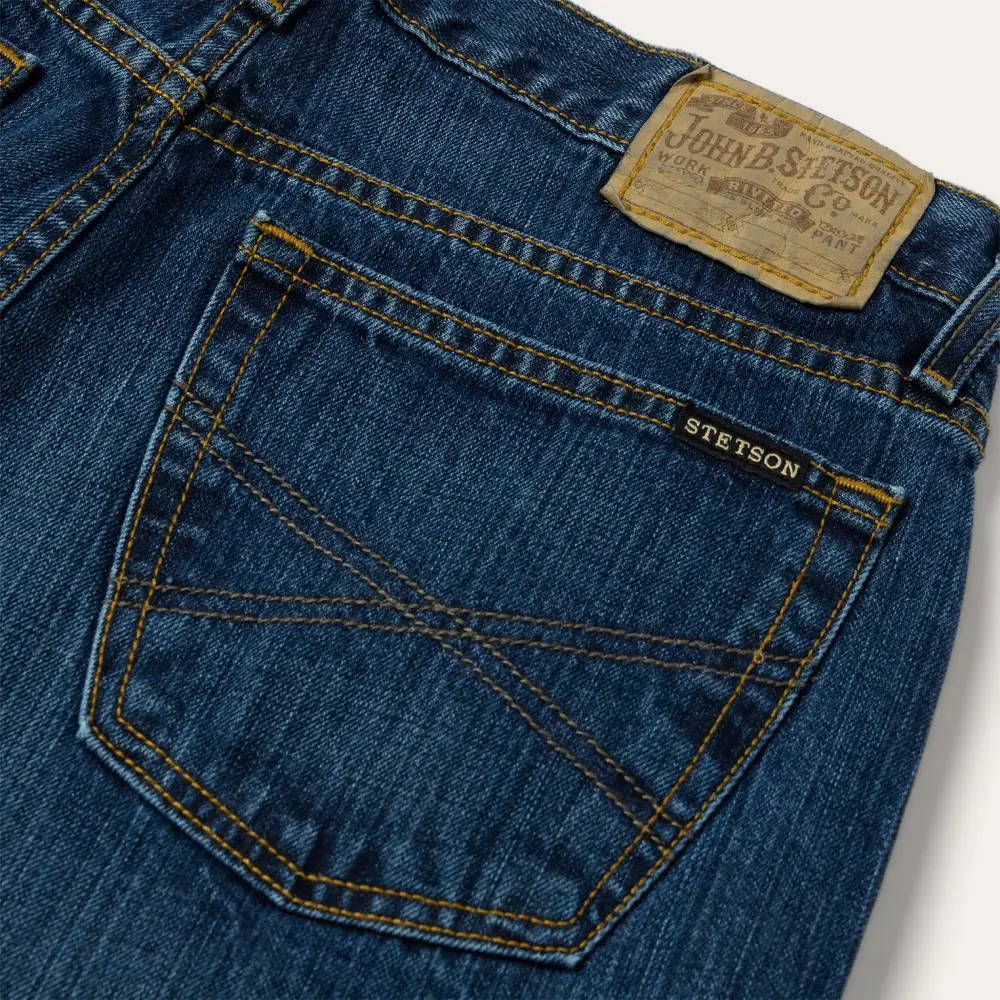 1520 Fit Standard Straight Leg Jean