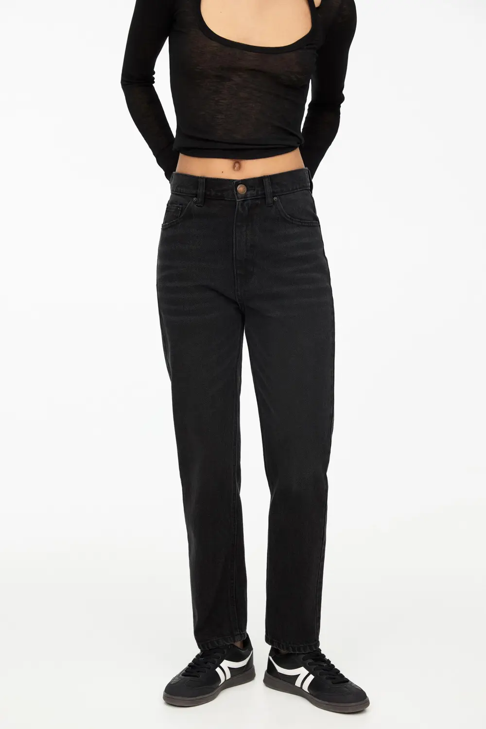 Jeans mom tiro alto